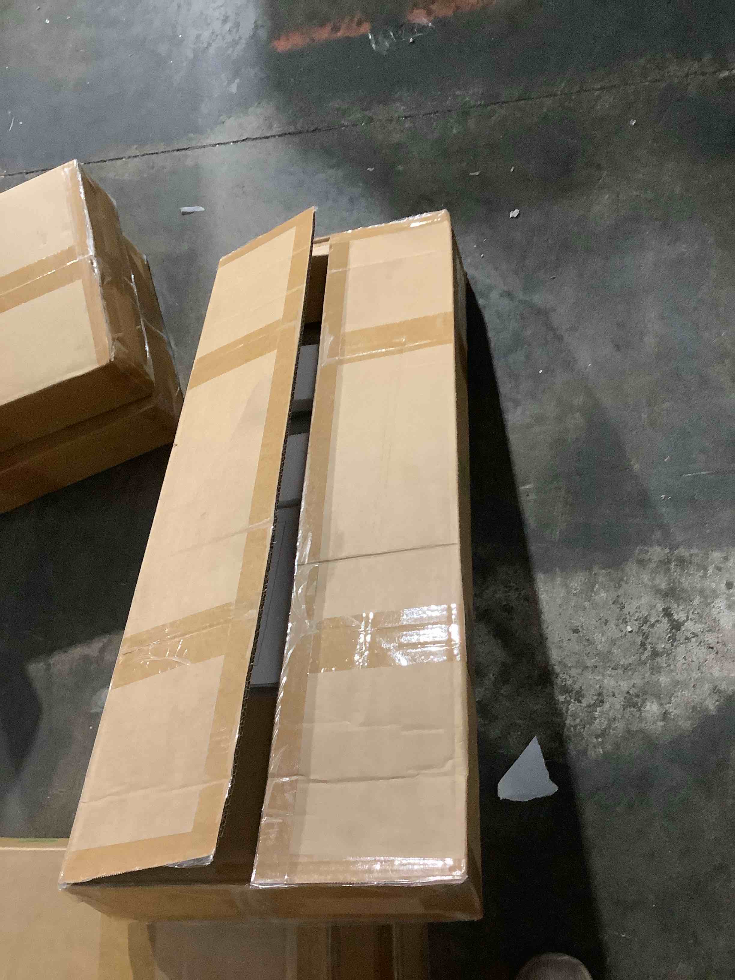 https://s3.amazonaws.com/lotting-images-prod/bidfta/GRA3699429_1756752342070.jpeg