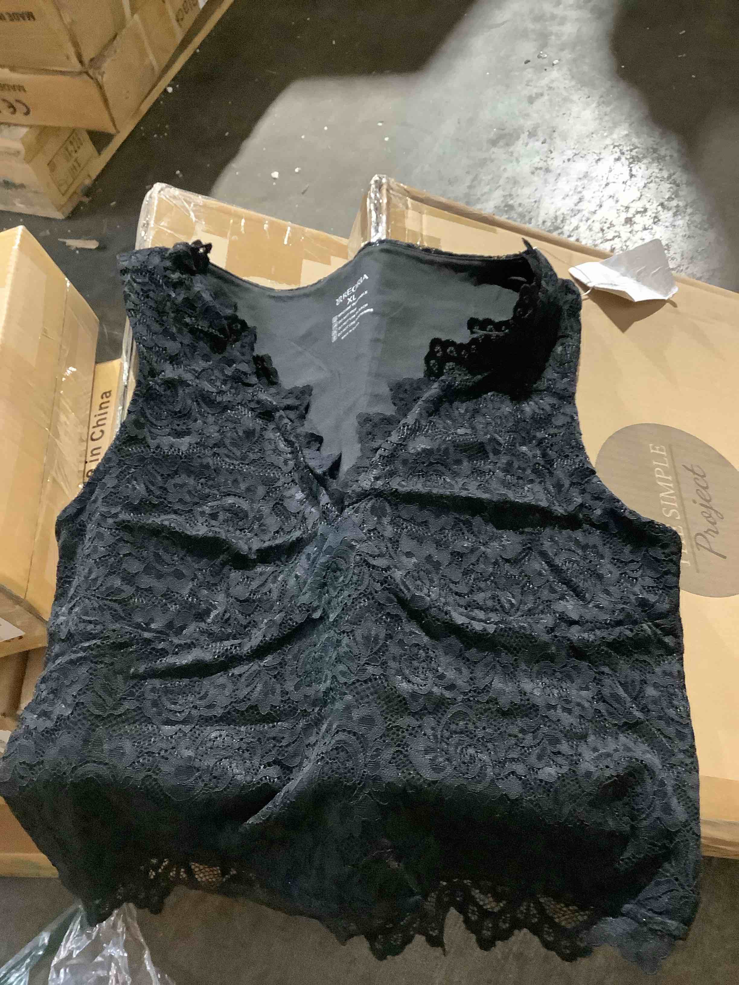 https://s3.amazonaws.com/lotting-images-prod/bidfta/GRA3699436_1756757209039.jpeg