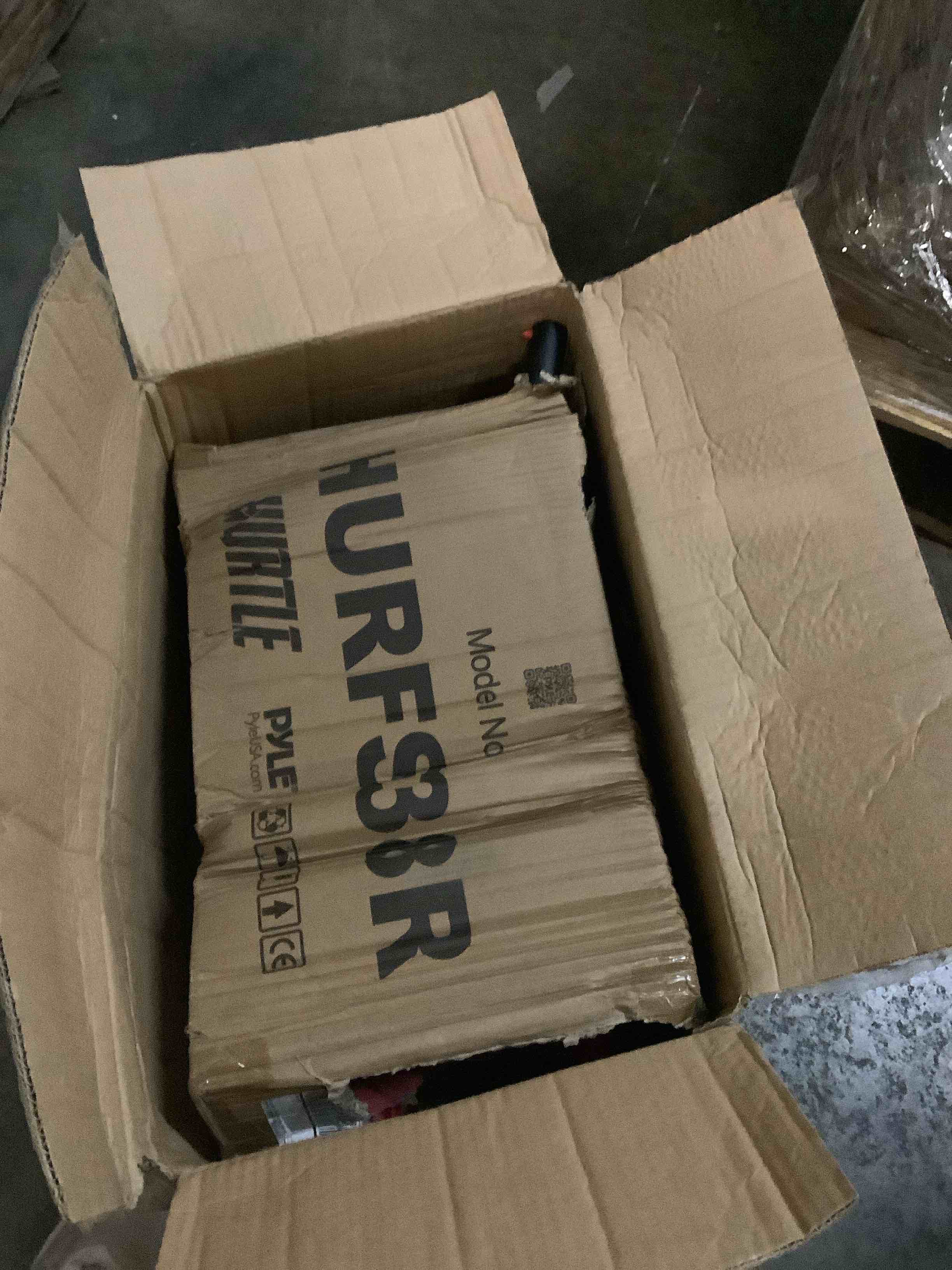 https://s3.amazonaws.com/lotting-images-prod/bidfta/GRA3699452_1756934344694.jpeg