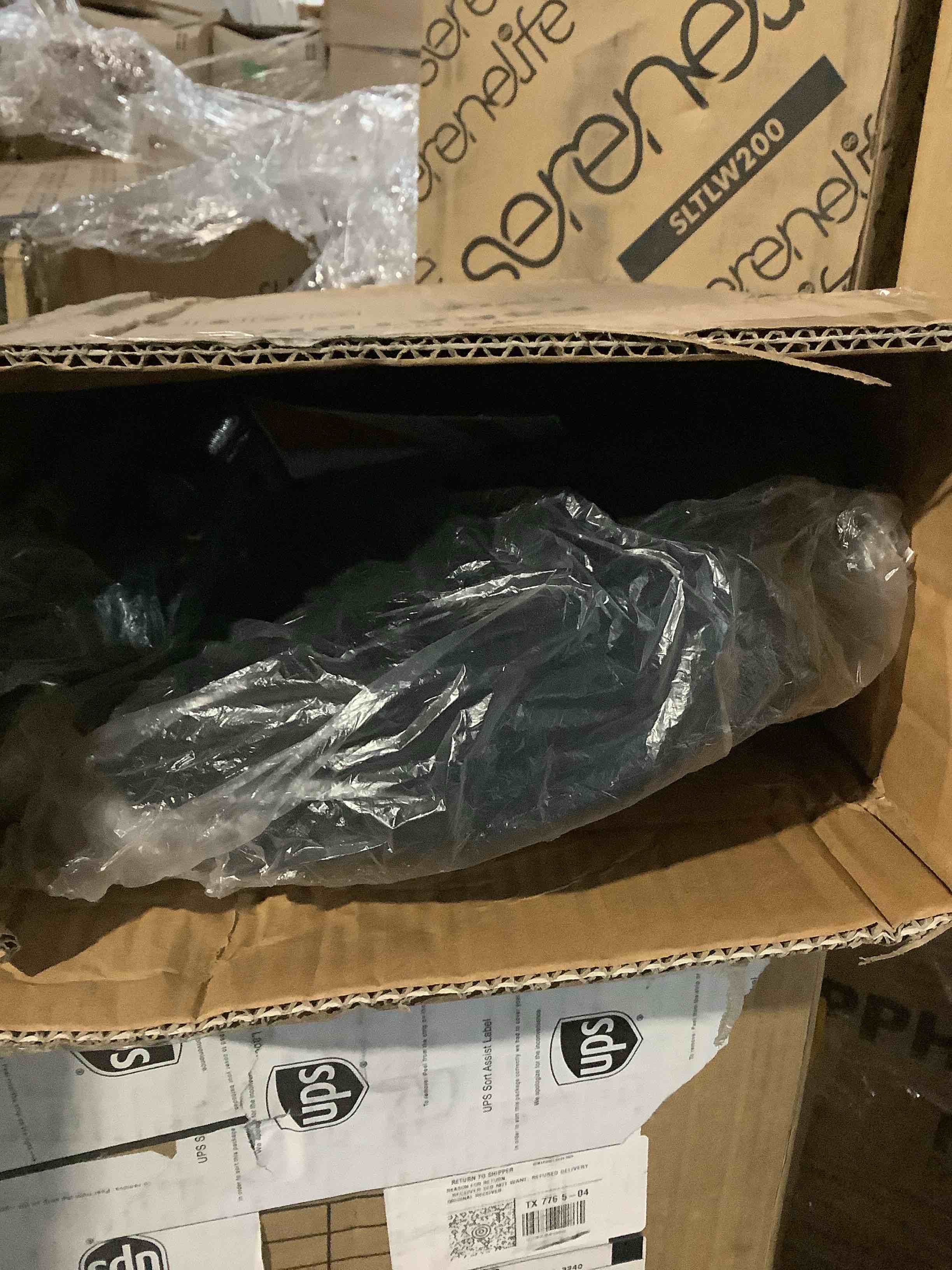https://s3.amazonaws.com/lotting-images-prod/bidfta/GRA3699465_1756995744807.jpeg