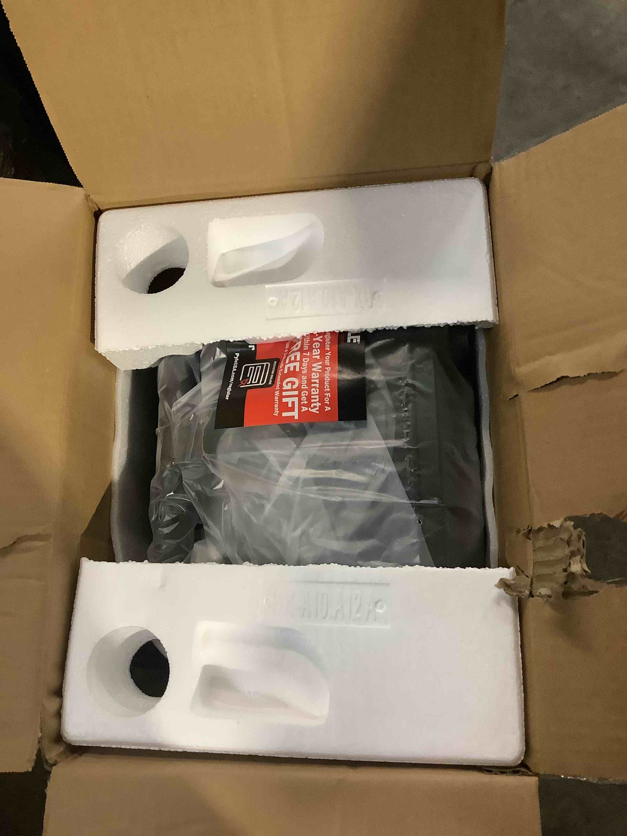 https://s3.amazonaws.com/lotting-images-prod/bidfta/GRA3699467_1756996557453.jpeg