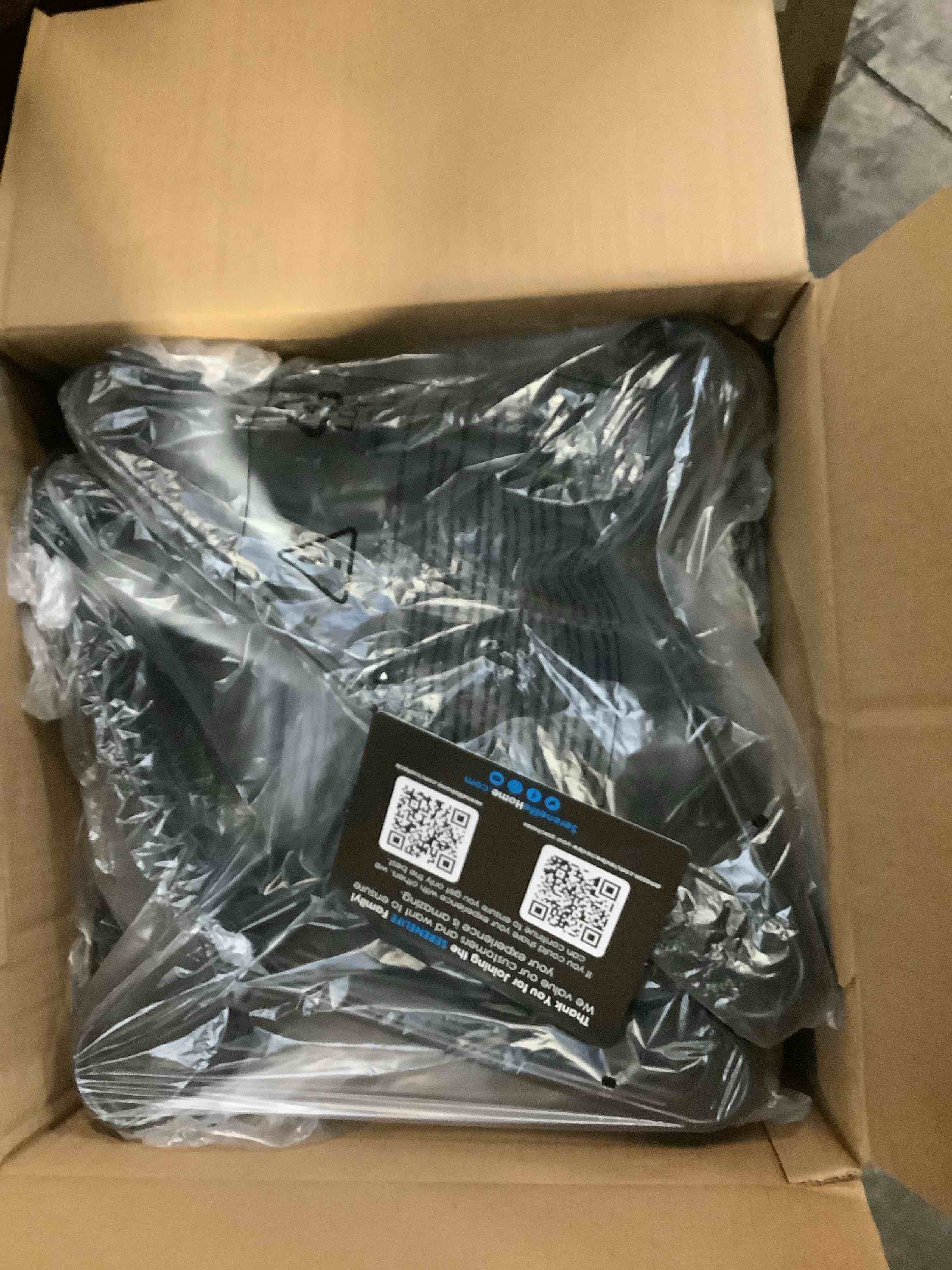 https://s3.amazonaws.com/lotting-images-prod/bidfta/GRA3699468_1756996909244.jpeg