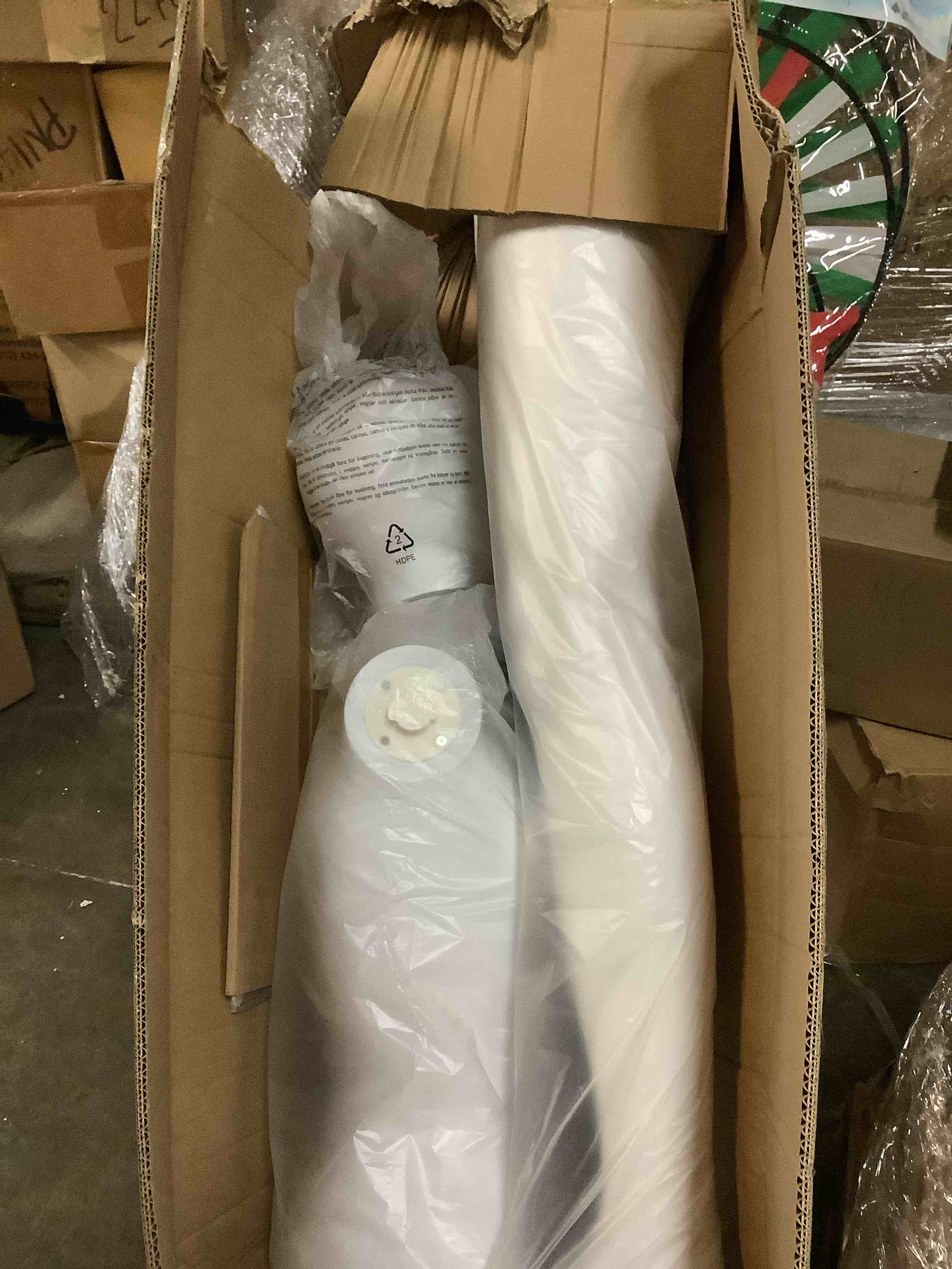https://s3.amazonaws.com/lotting-images-prod/bidfta/GRA3699476_1756999758364.jpeg