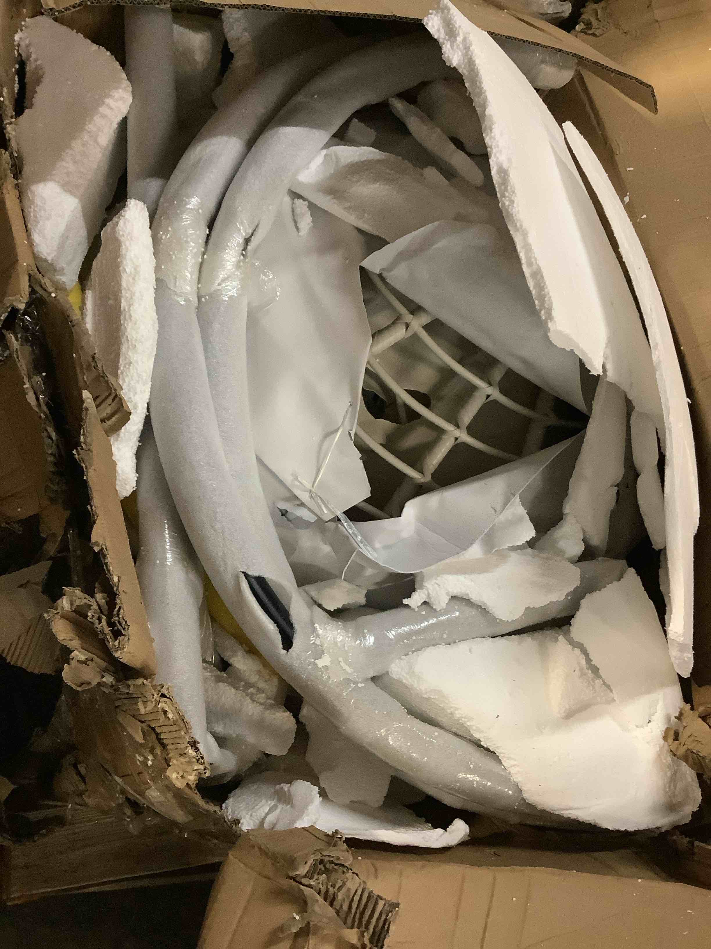 https://s3.amazonaws.com/lotting-images-prod/bidfta/GRA3699482_1757003255463.jpeg