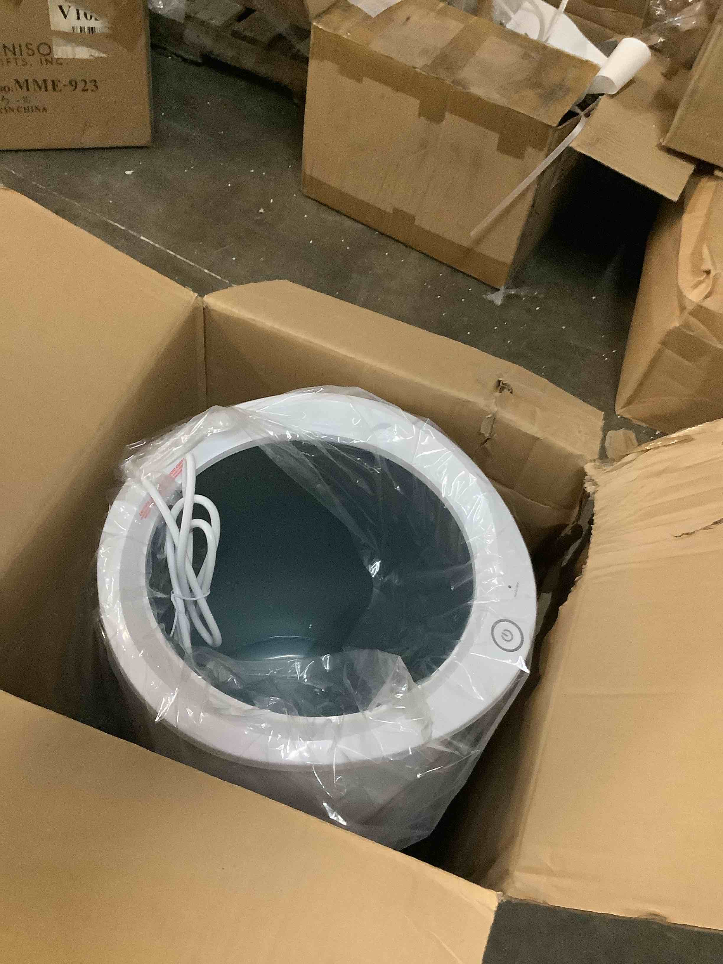 https://s3.amazonaws.com/lotting-images-prod/bidfta/GRA3699503_1757014813174.jpeg