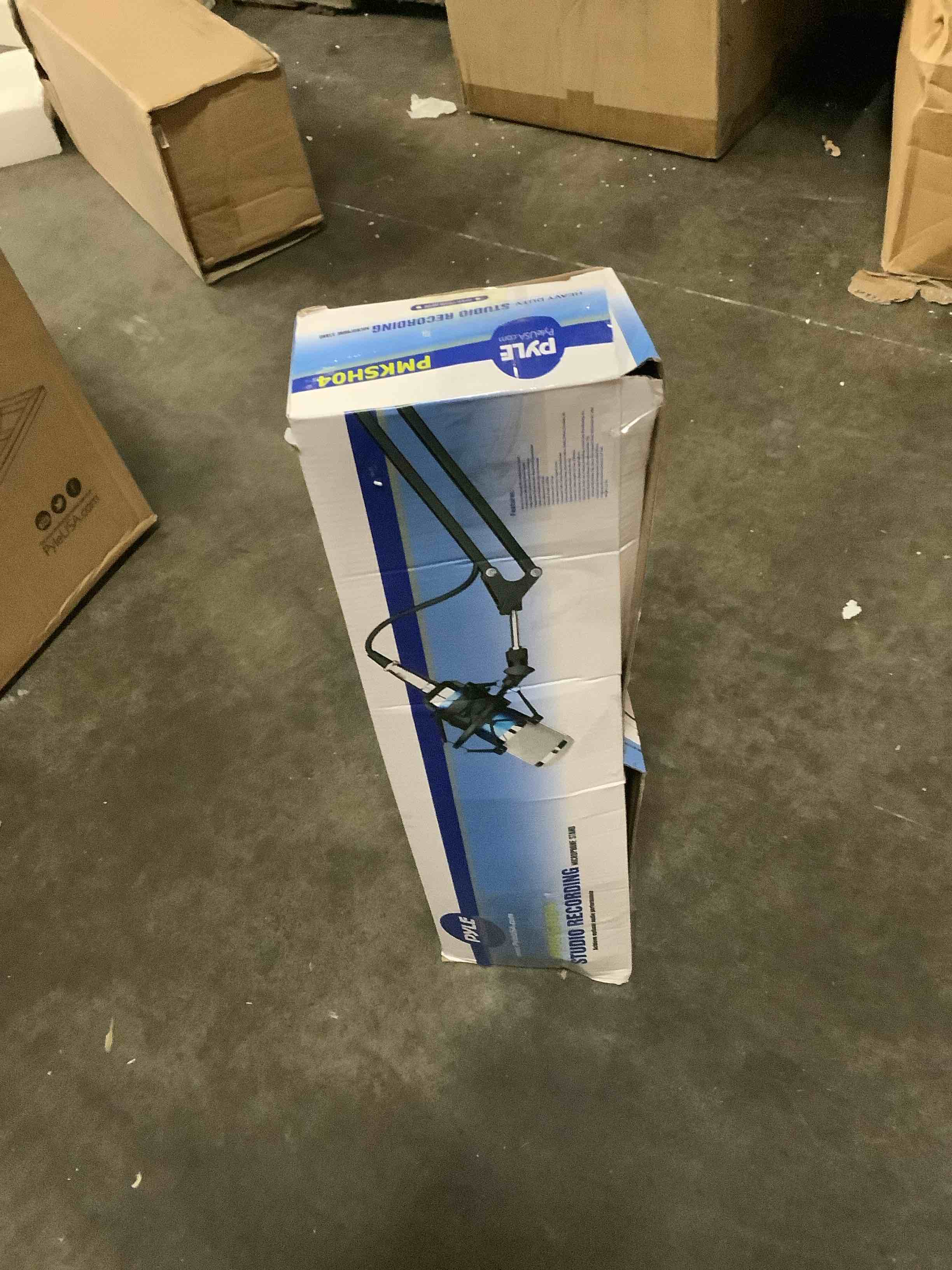 https://s3.amazonaws.com/lotting-images-prod/bidfta/GRA3699515_1757021849549.jpeg