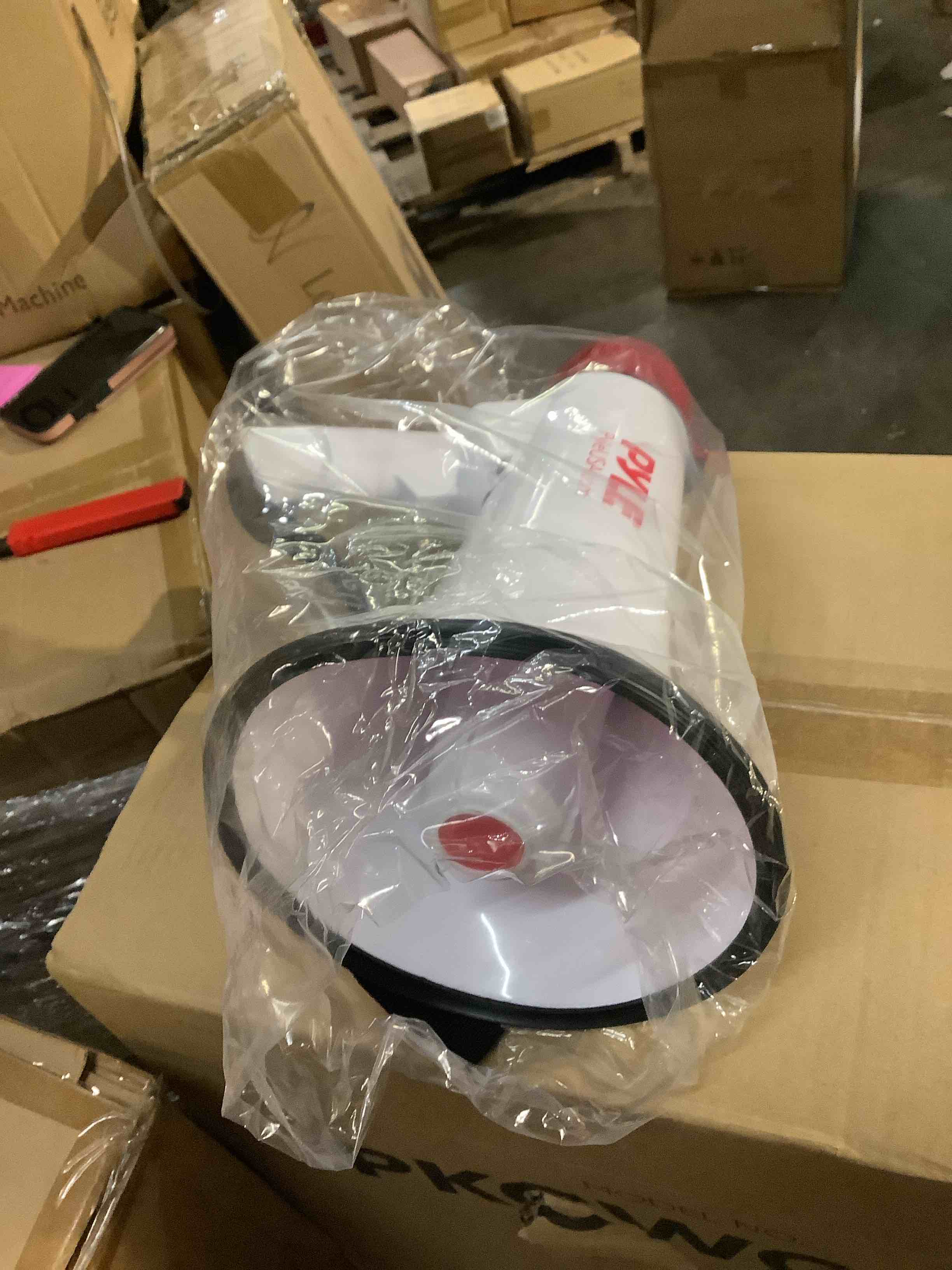 https://s3.amazonaws.com/lotting-images-prod/bidfta/GRA3699519_1757081427308.jpeg