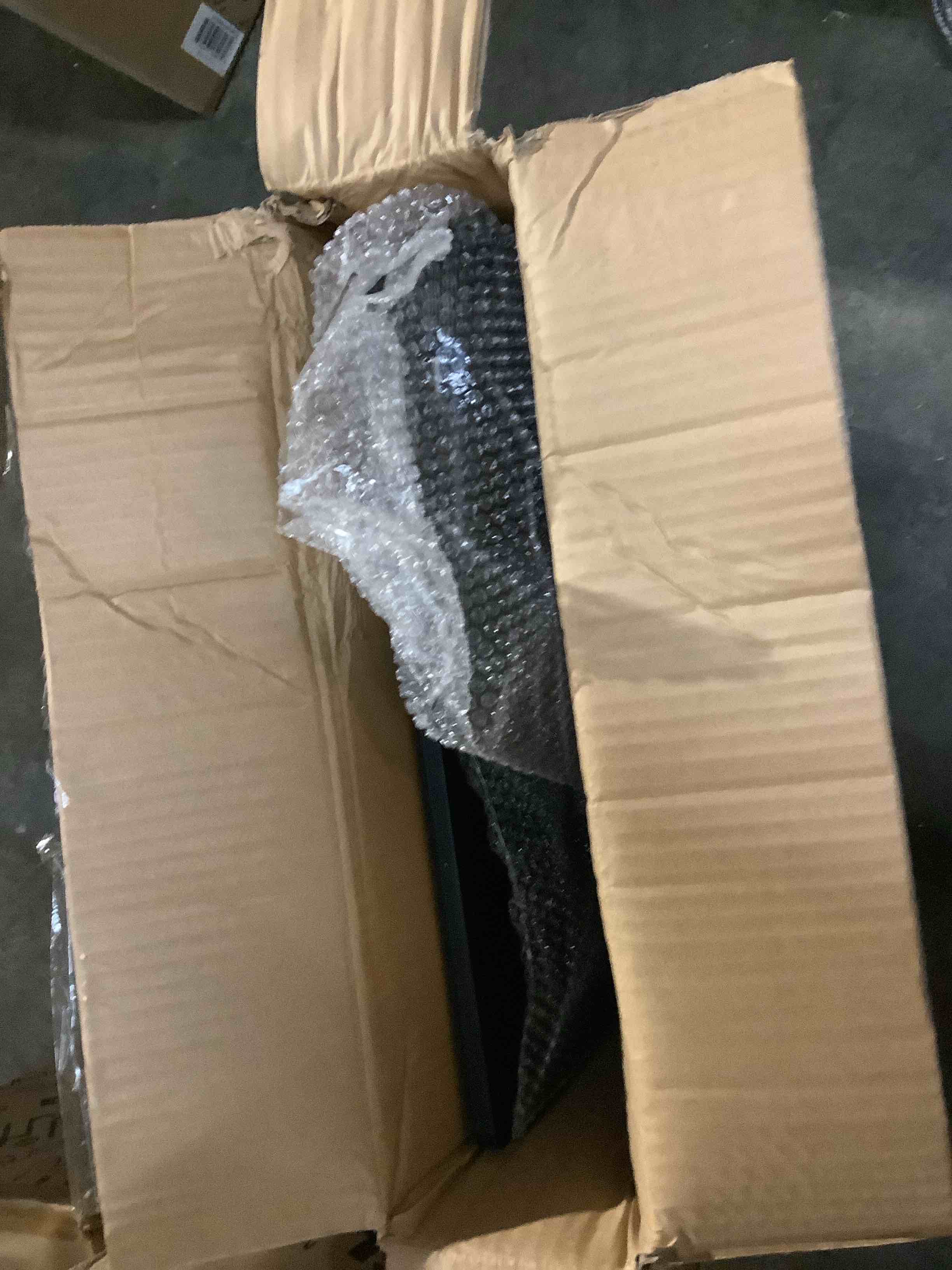 https://s3.amazonaws.com/lotting-images-prod/bidfta/GRA3699524_1757082709570.jpeg