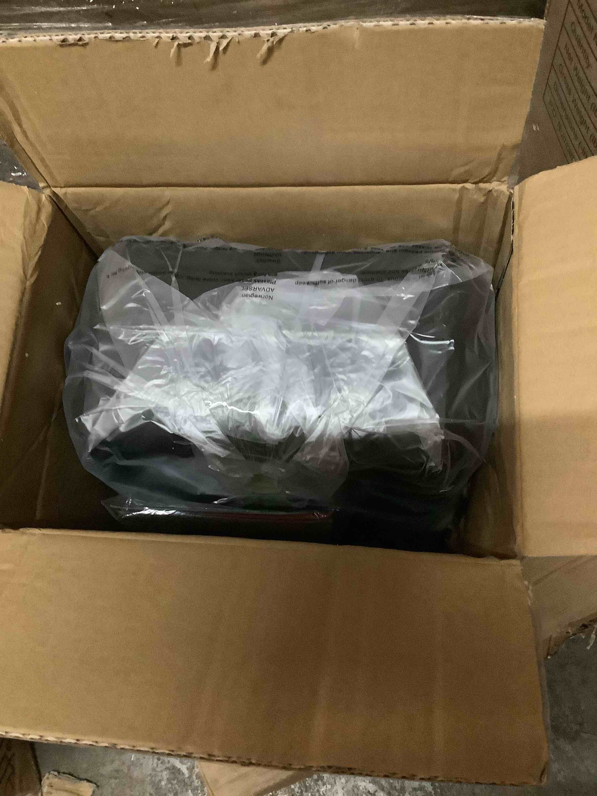 https://s3.amazonaws.com/lotting-images-prod/bidfta/GRA3699532_1757085130683.jpeg