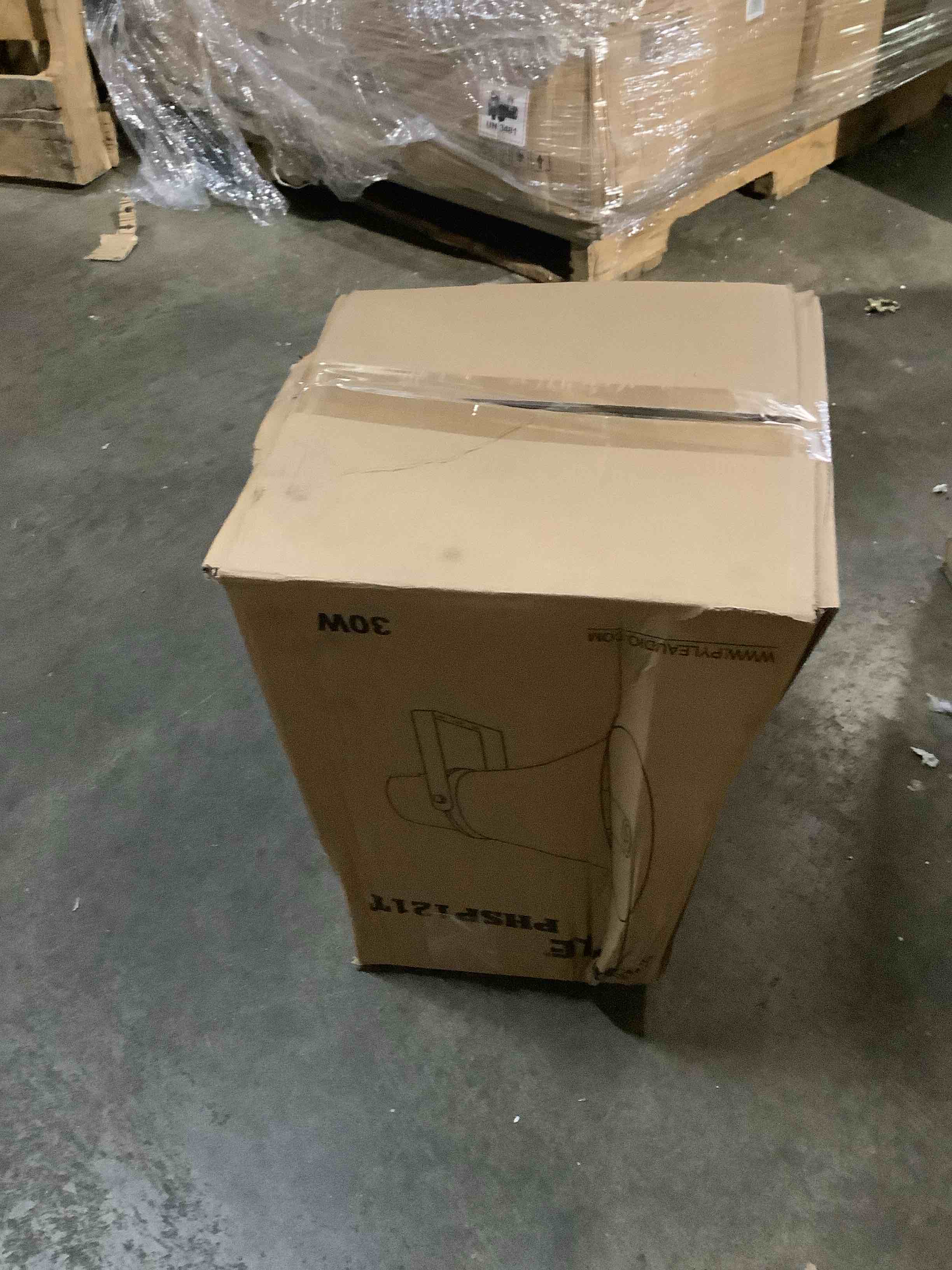 https://s3.amazonaws.com/lotting-images-prod/bidfta/GRA3699556_1757097642759.jpeg