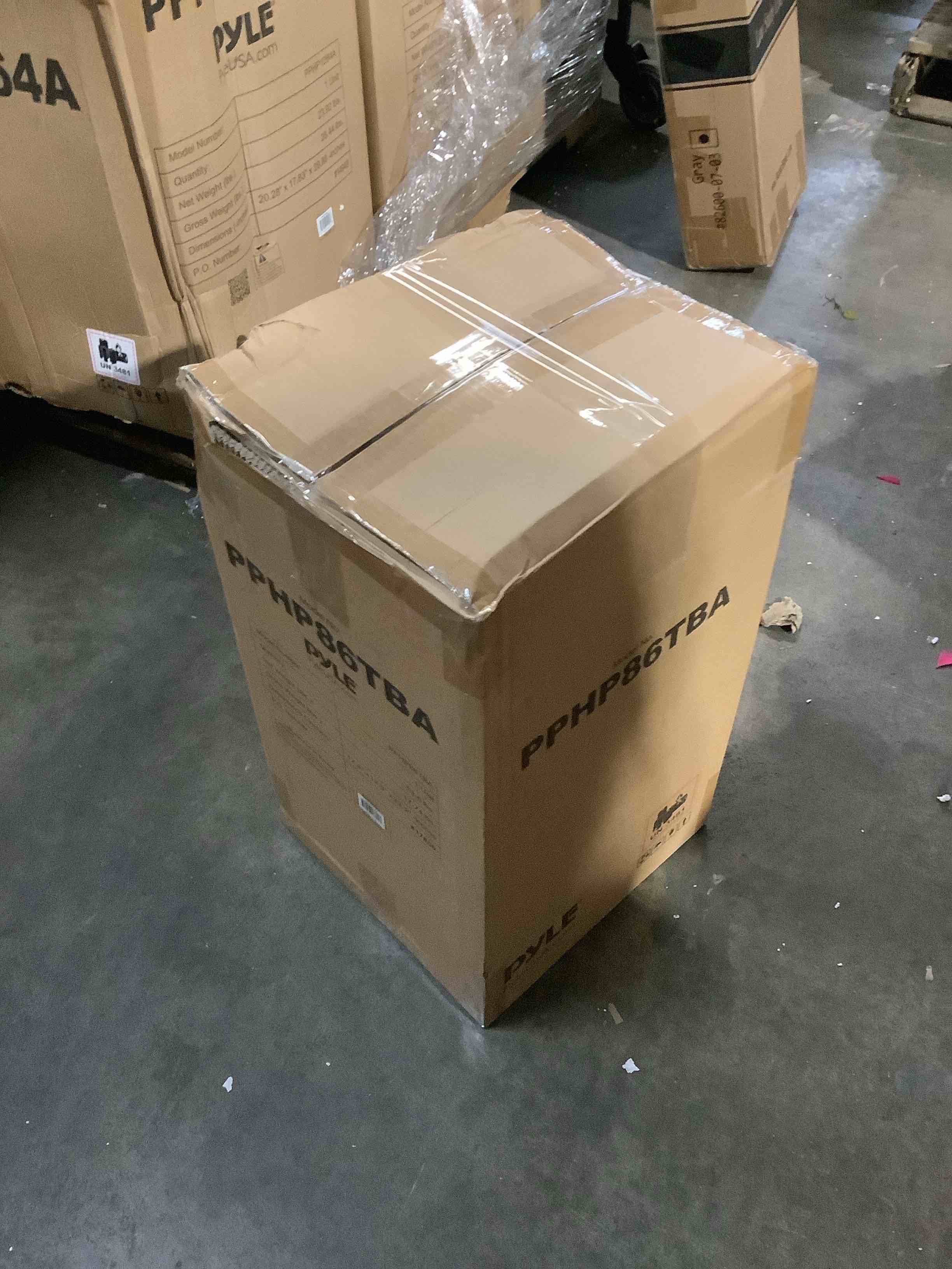 https://s3.amazonaws.com/lotting-images-prod/bidfta/GRA3699562_1757100613815.jpeg