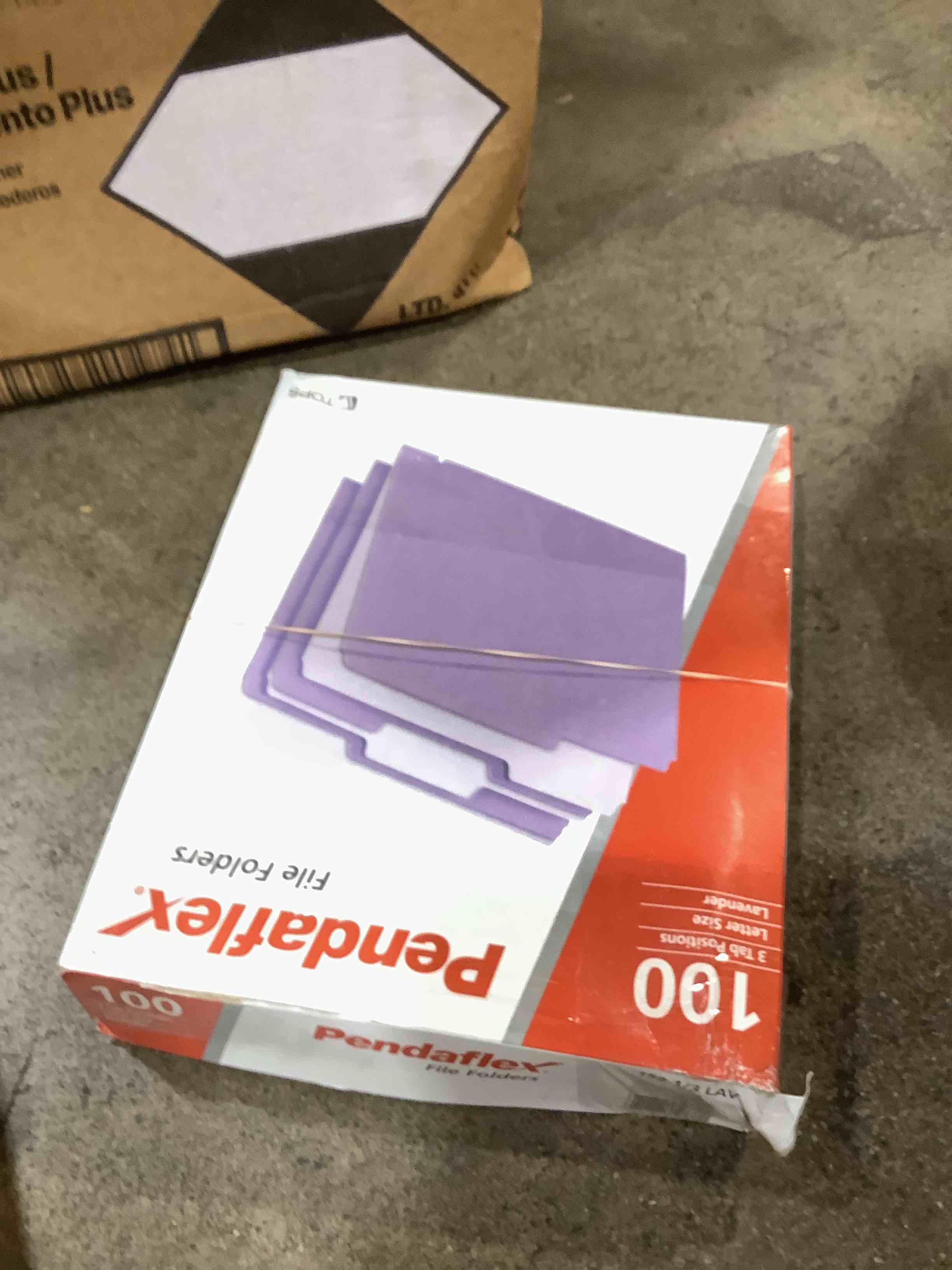 https://s3.amazonaws.com/lotting-images-prod/bidfta/GRA3699666_1757966361651.jpeg
