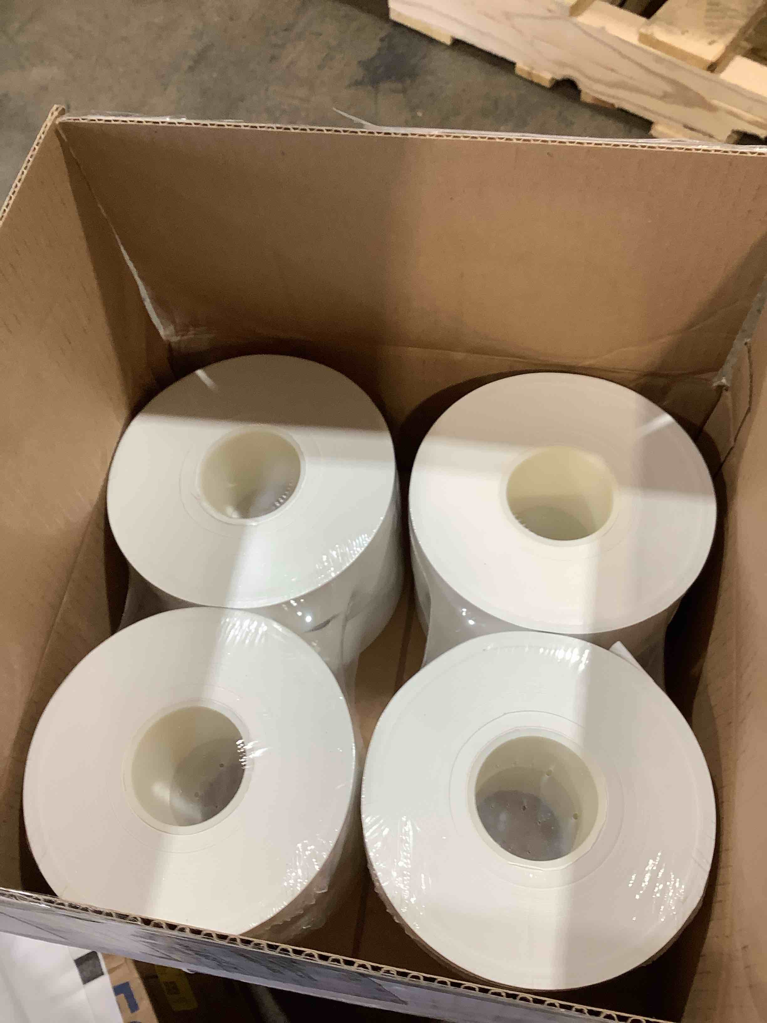 https://s3.amazonaws.com/lotting-images-prod/bidfta/GRA3699742_1758043325780.jpeg