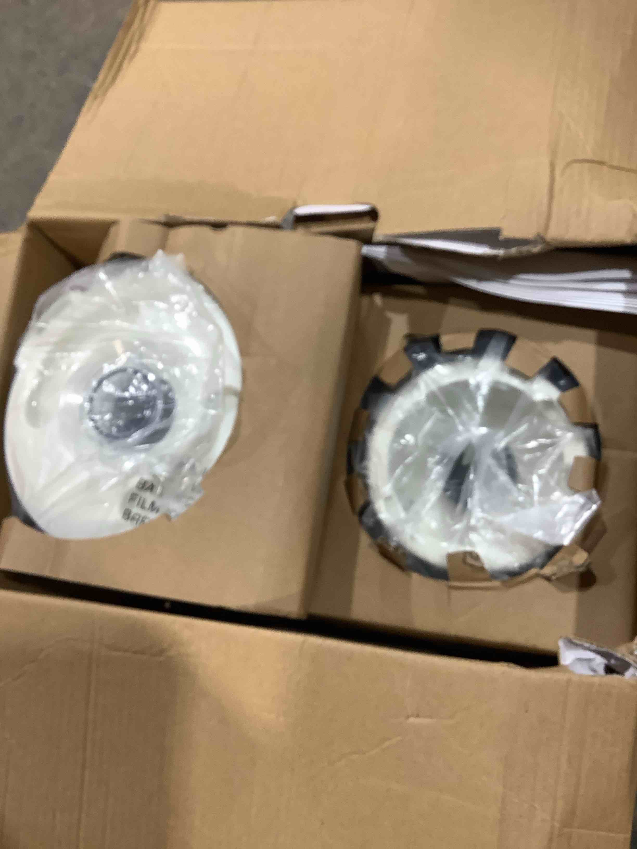 https://s3.amazonaws.com/lotting-images-prod/bidfta/GRA3699748_1758042563396.jpeg