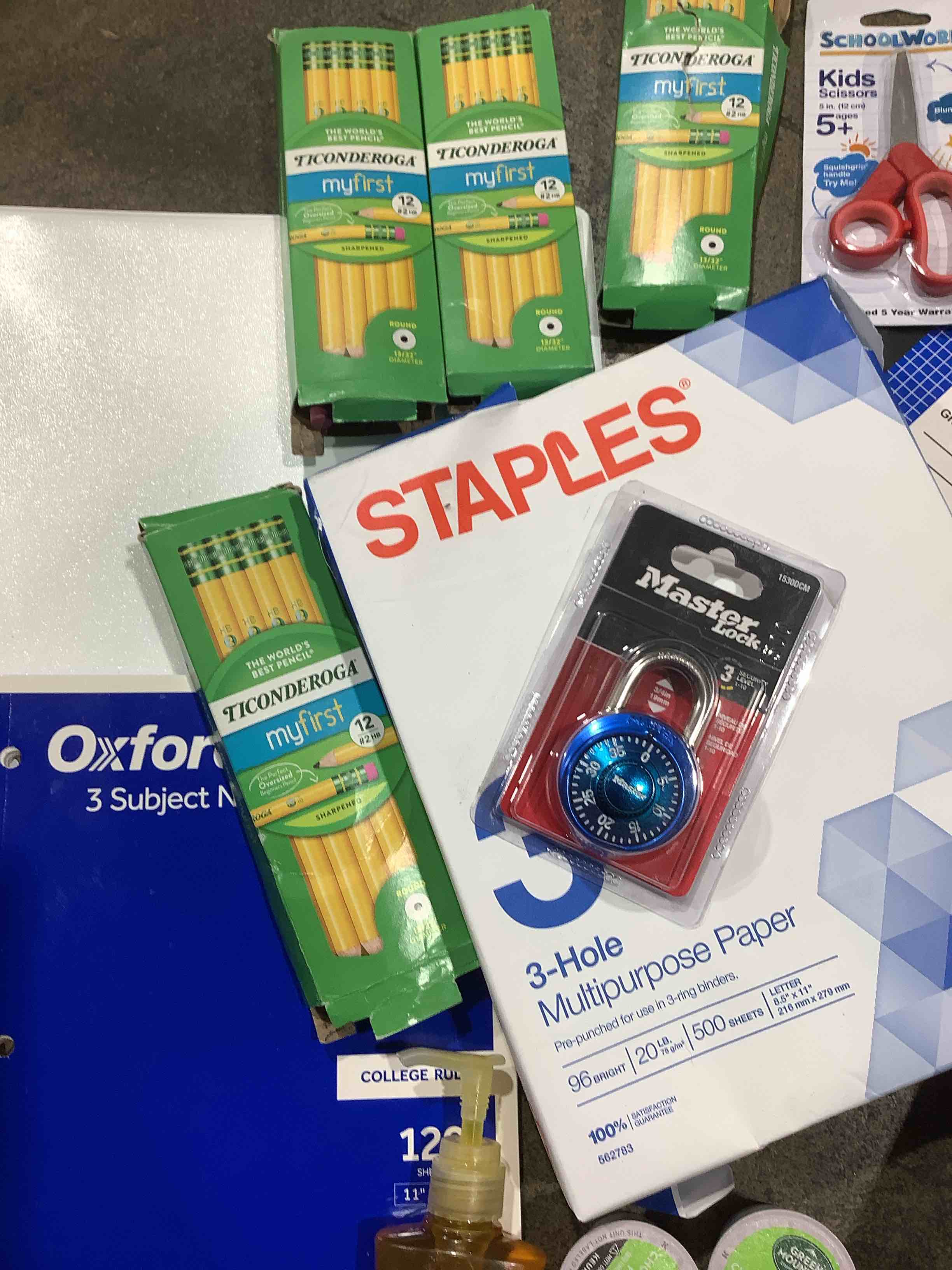 https://s3.amazonaws.com/lotting-images-prod/bidfta/GRA3699801_1758053765216.jpeg