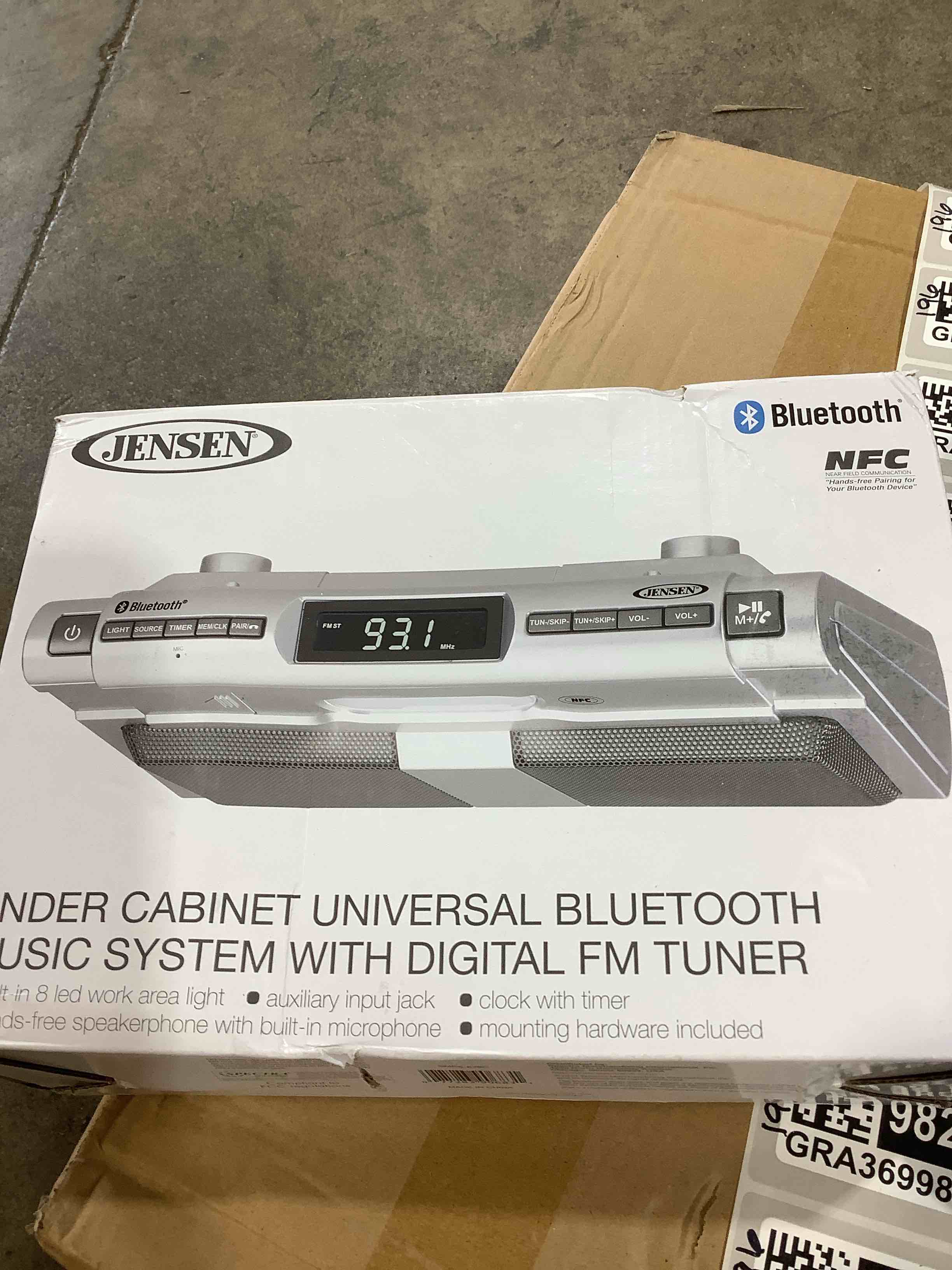 https://s3.amazonaws.com/lotting-images-prod/bidfta/GRA3699822_1758050863354.jpeg