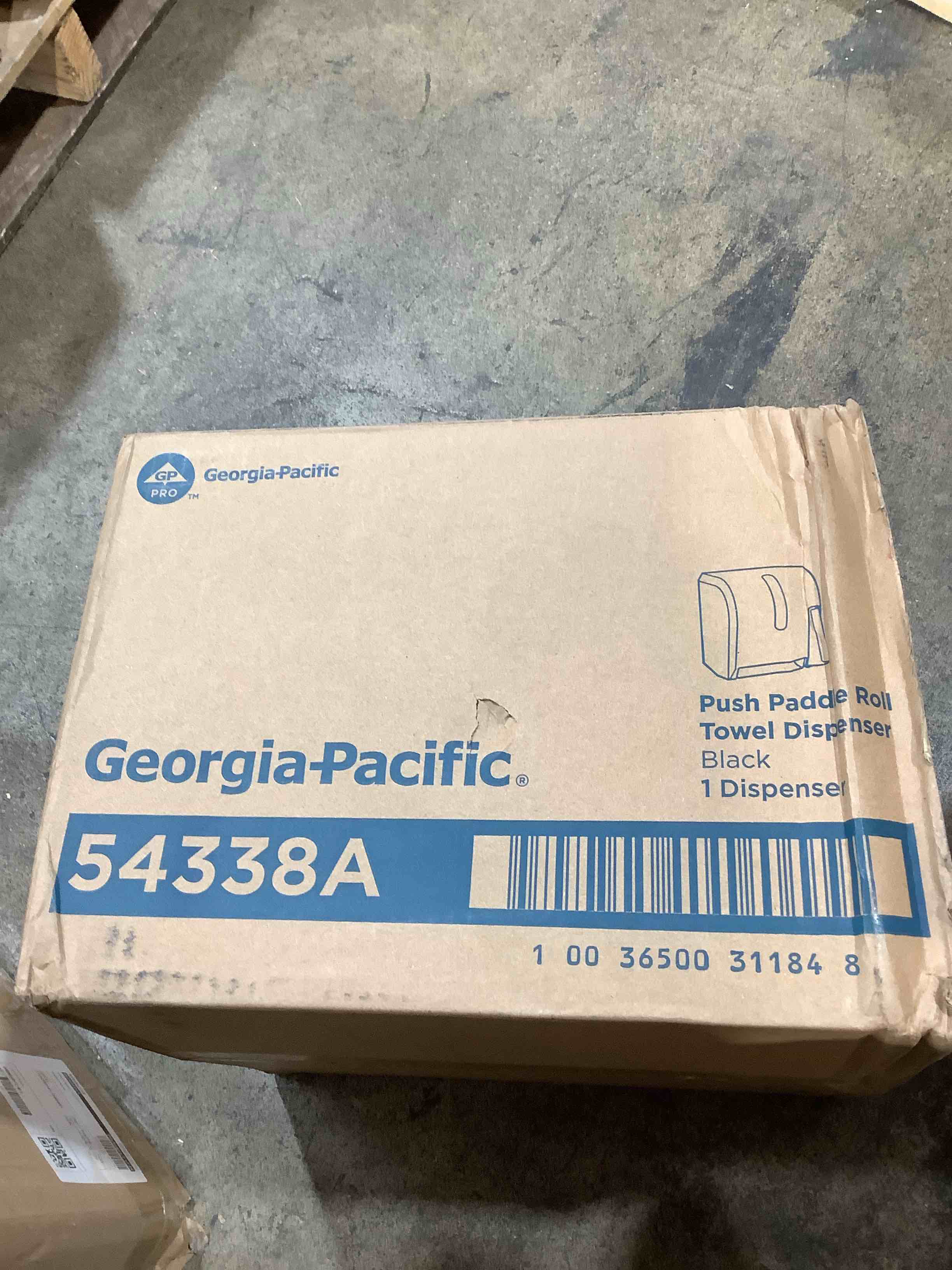 https://s3.amazonaws.com/lotting-images-prod/bidfta/GRA3699828_1758049143128.jpeg