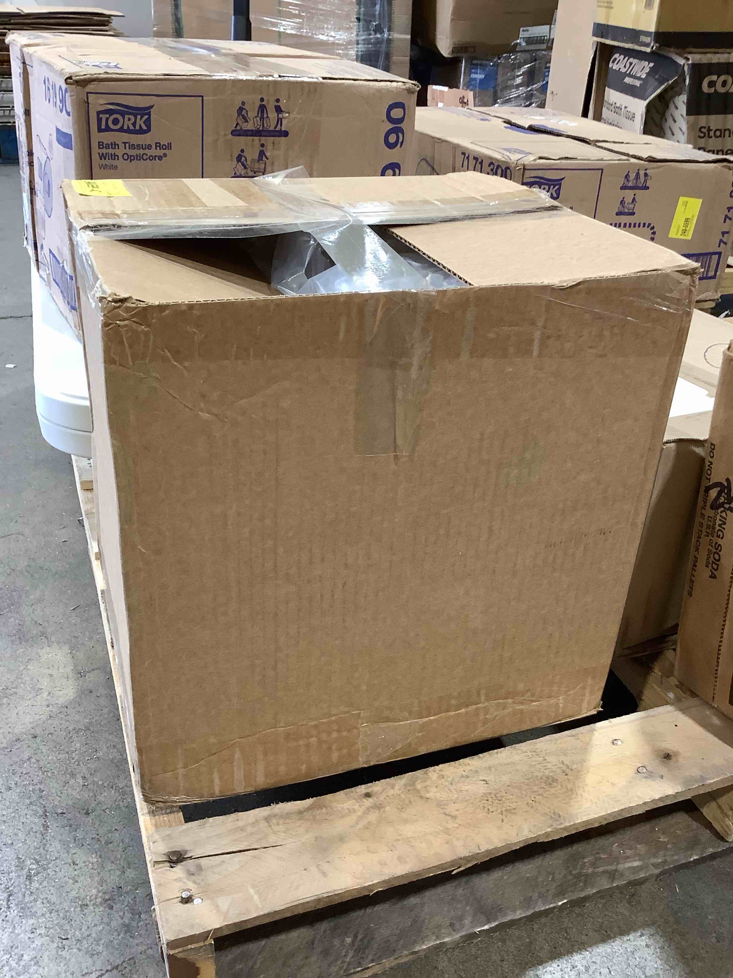 https://s3.amazonaws.com/lotting-images-prod/bidfta/GRA3699836_1758047295710.jpeg