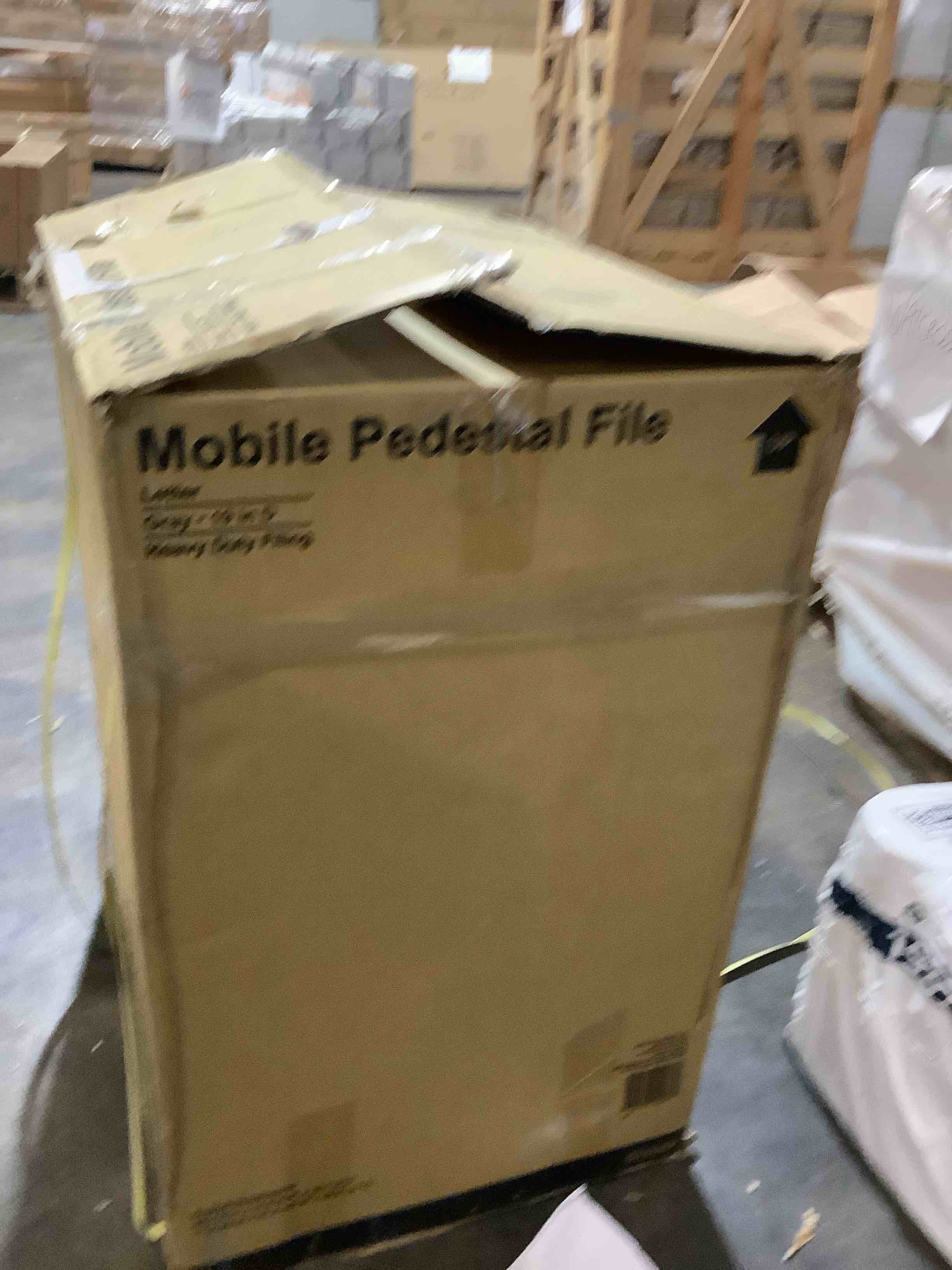 https://s3.amazonaws.com/lotting-images-prod/bidfta/GRA3699892_1758115196384.jpeg