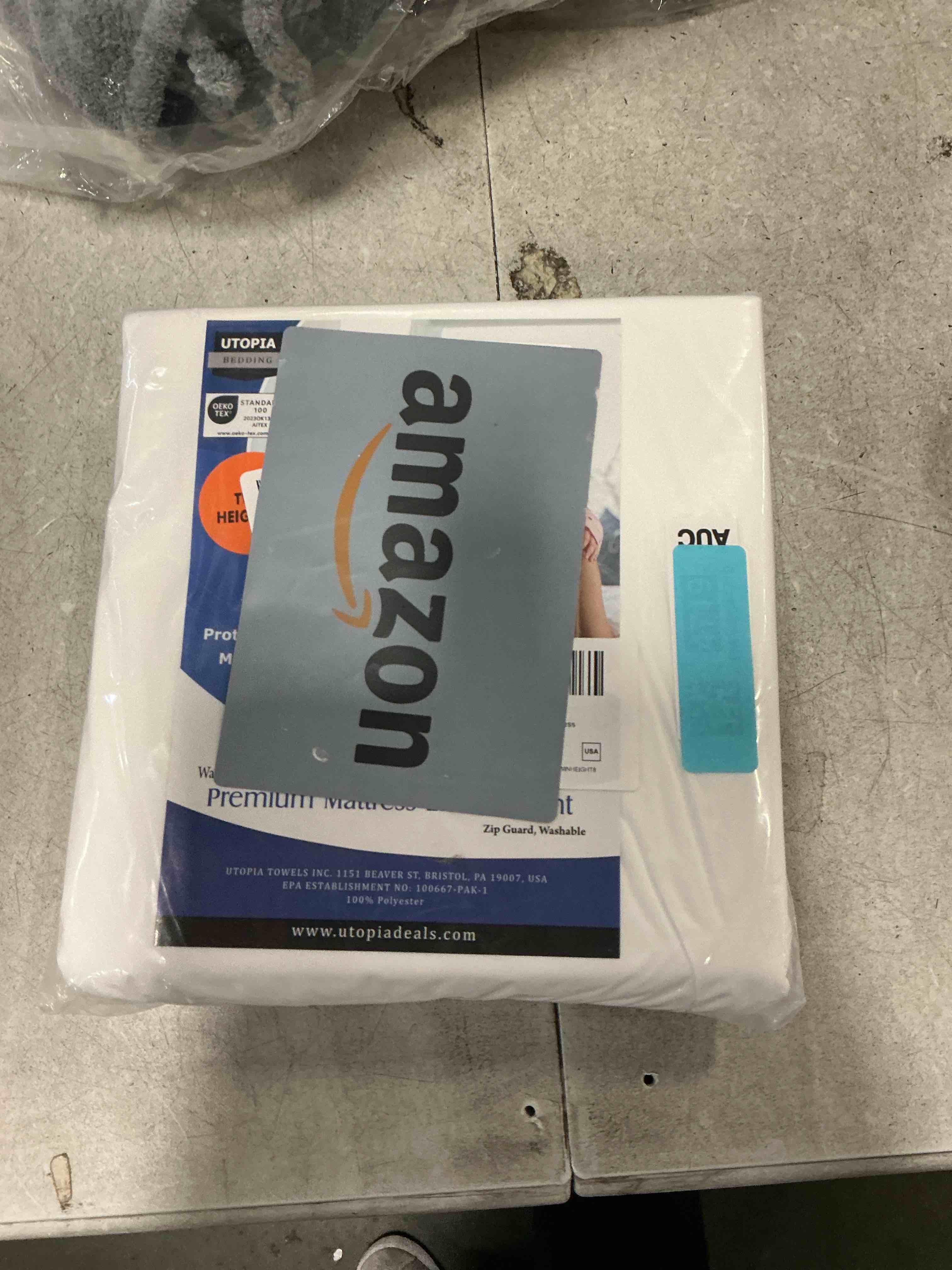 Condition photo showing Good Condition for Utopia Bedding Waterproof Mattress Protector Twin Size, Premium 200 GSM Terry Mattress Cover, Soft & Breathable Bed Cover, Fitted Sheet Style with Stretchable Deep Pockets 15" (White) White Twin