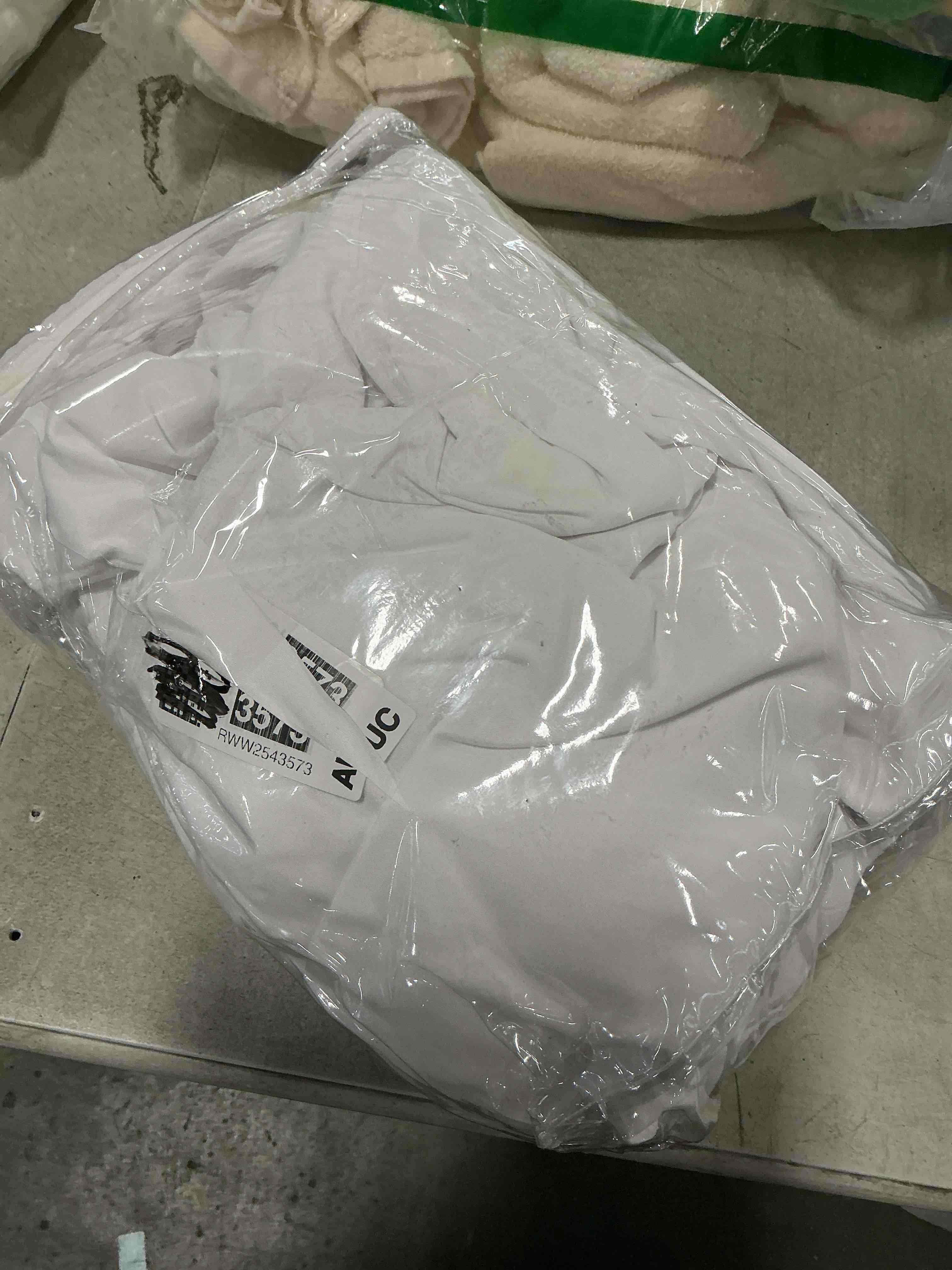 Condition photo showing As Is for Utopia Bedding Queen Sheet Set 4 Piece Bed Sheets for Queen Size Bed, Hotel Luxury, Extra Soft, Cooling Bed Sheets - Wrinkle, and Fade Resistant (White) White Queen