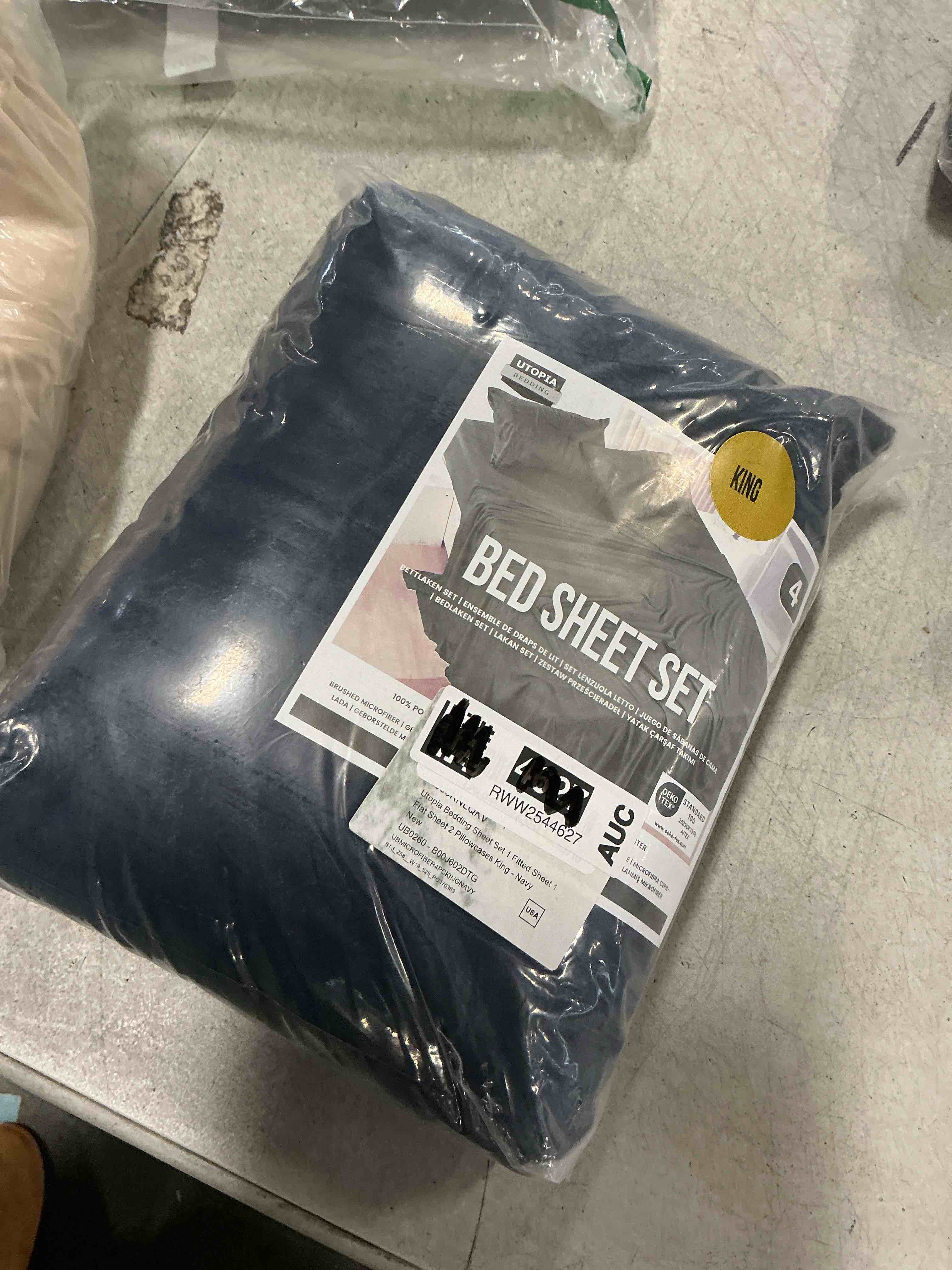 Condition photo showing Good Condition for Utopia Bedding King Sheet Set – 4 Piece Bed Sheets for King Size Bed, Soft and Breathable Microfiber, Includes 1 Fitted Sheet, 1 Flat Sheet and 2 Pillowcases (Navy Blue)