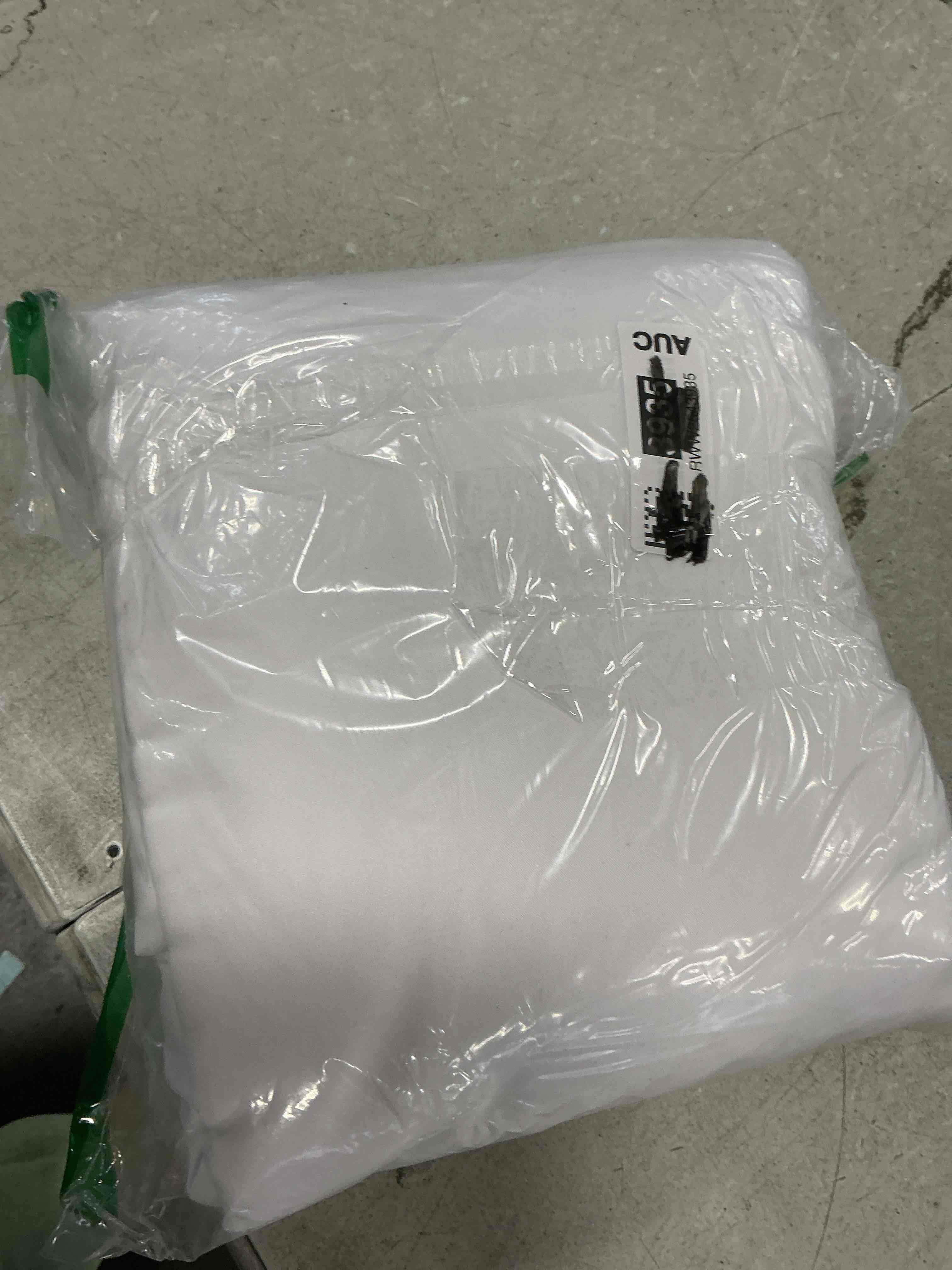 Condition photo showing As Is for (similar image) Utopia Bedding Queen Sheet Set - Brushed Microfiber - Soft Bed Sheets for Queen Size Bed Set - Luxury Bedding Sheets with Fitted Sheet, Flat Sheet & 2 Pillow Cases - Deep Pocket (White)