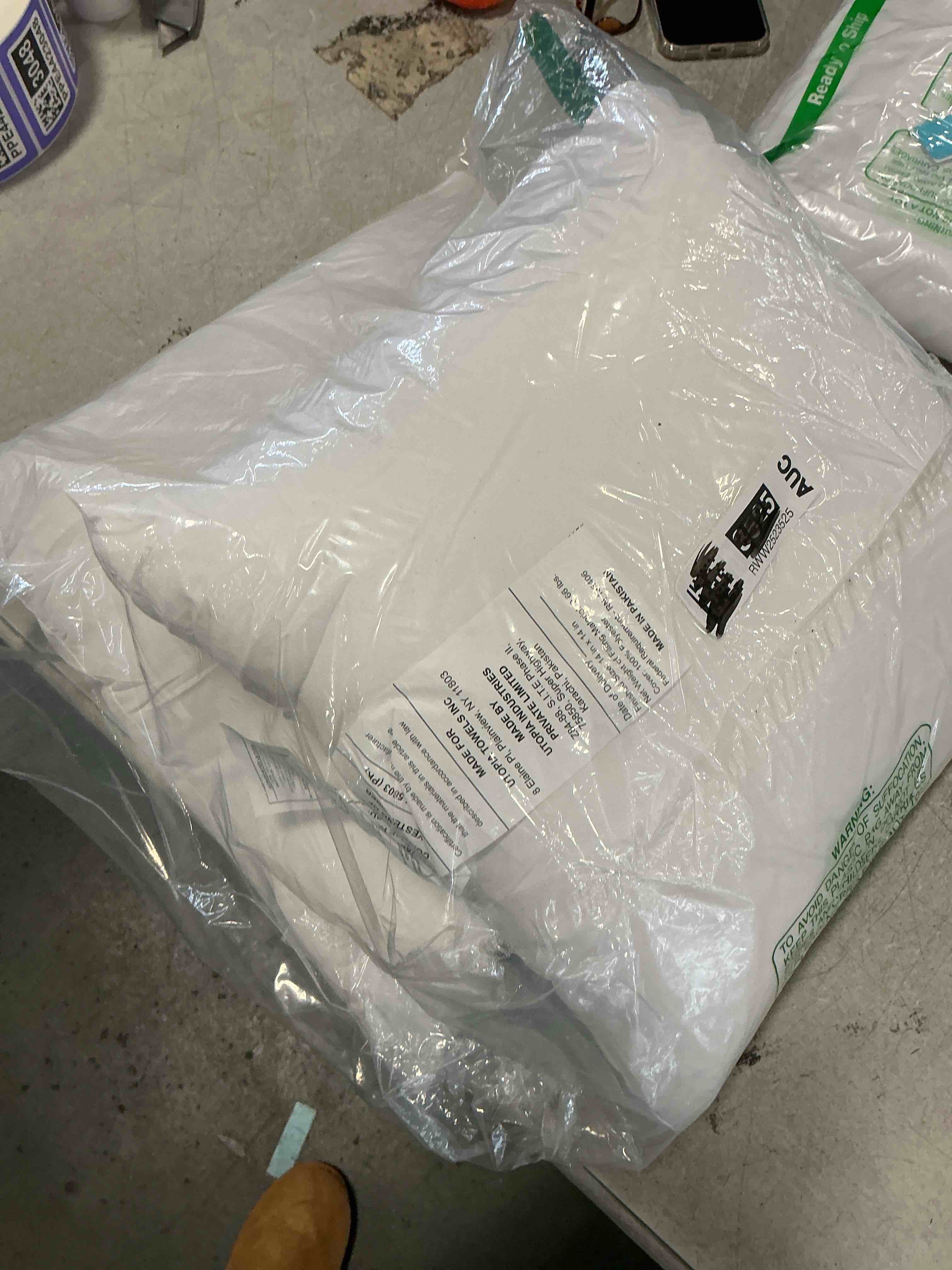 Condition photo showing As Is for Utopia Bedding 18x18 Pillow Inserts, Set of 2, White – Indoor Decorative Throw Pillows for Bed, Sofa & Couch – Soft, Supportive & Fluffy Cushion Inserts White 18x18 Inch