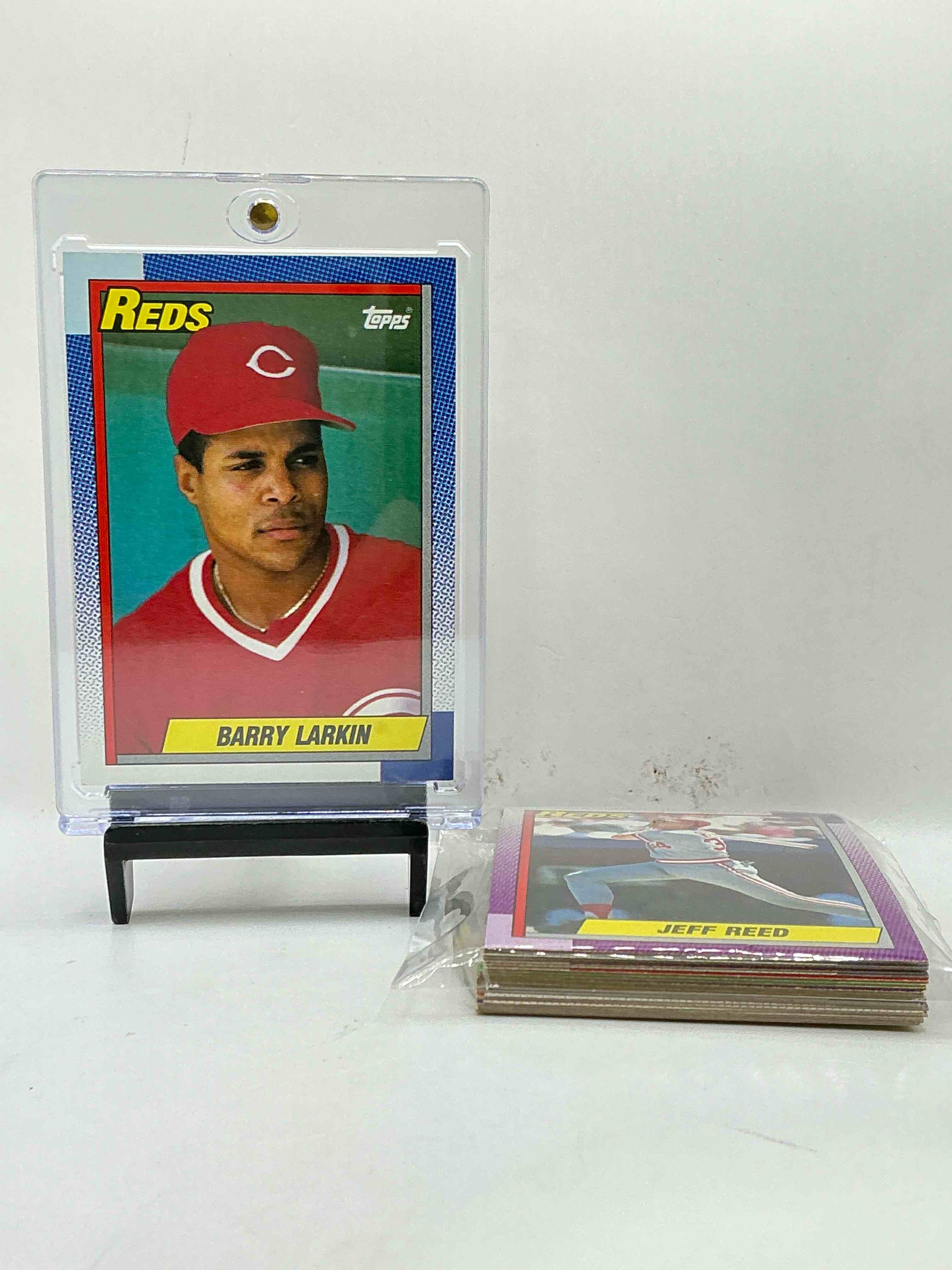 1990 TOPPS Ultra Rare Reds Team Set! Legends Inside Including, Barry Larkin, Ron Oester & More!