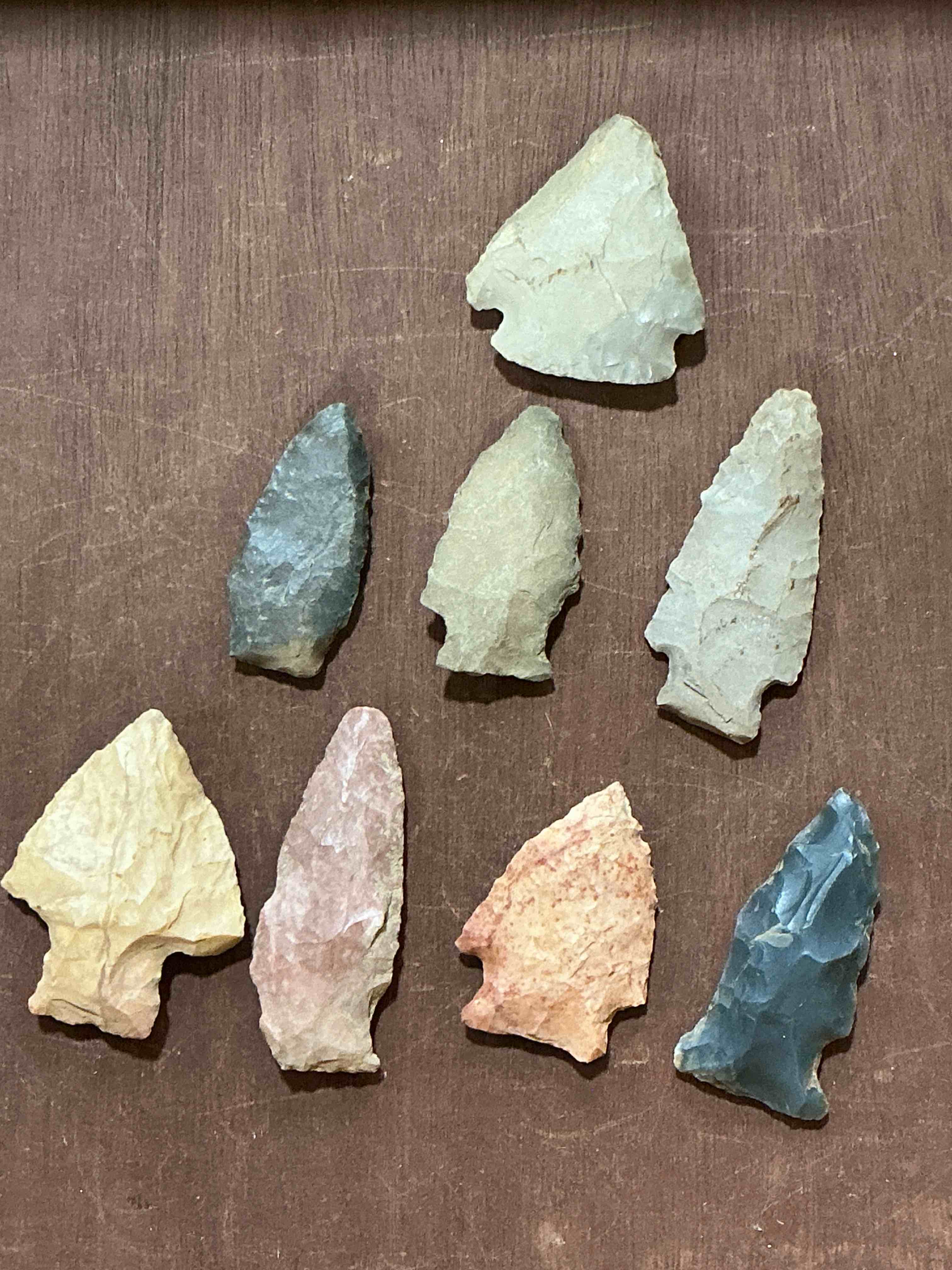 Authentic Ancient Arrowheads! Genuine Indian Arrowheads Collected From Native American Indian Sites Primarily In Northern Alabama! Arrowheads Most Likely From The Chickasaw & Cherokee Tribes Native To Southeast America! Own Genuine, Authentic, Native American Arrowheads! (Dime Used In Picture For Size Reference Only, Not Included)