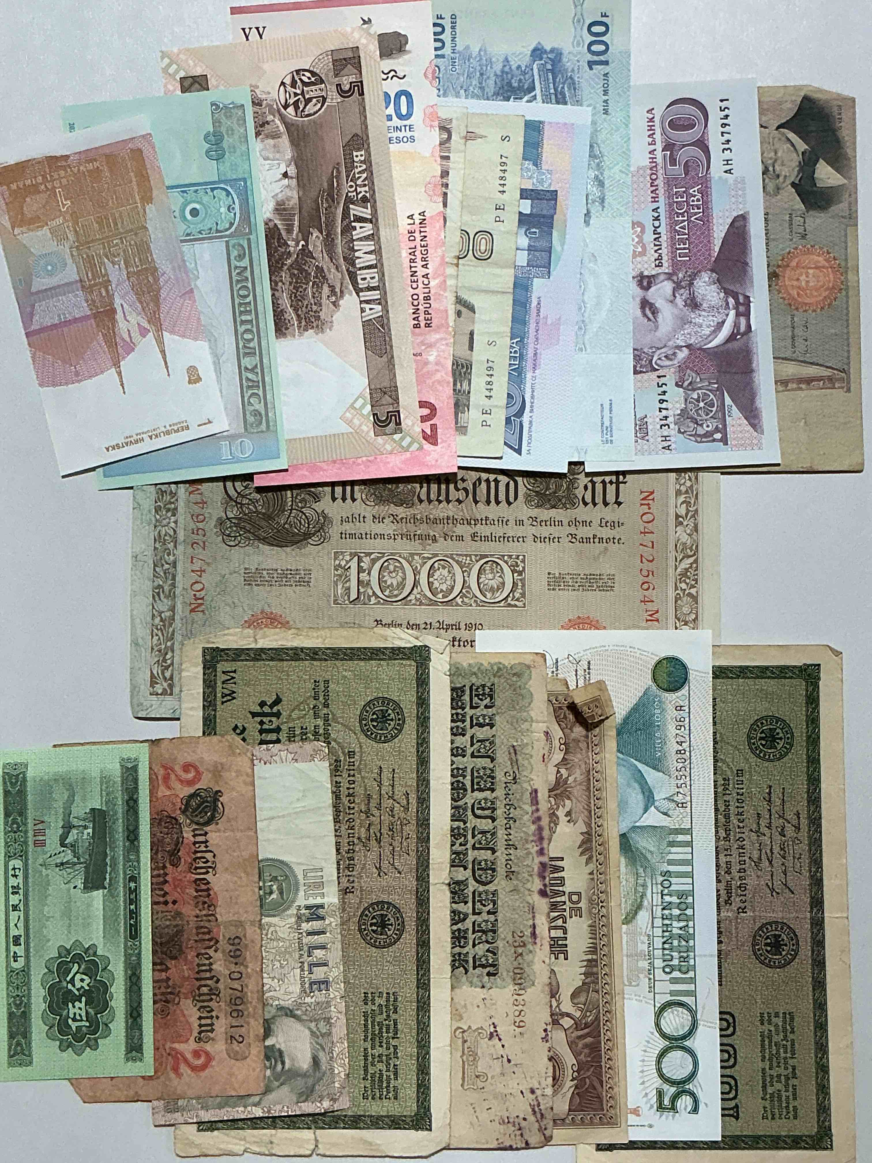World Antique & Vintage Authentic Paper Money! Genuine Paper Currency From Around The World, All Bills Unique & Typically Span The Last 100 Years Or So! In Circulated & Uncirculated Condition! Impossible To Collect!