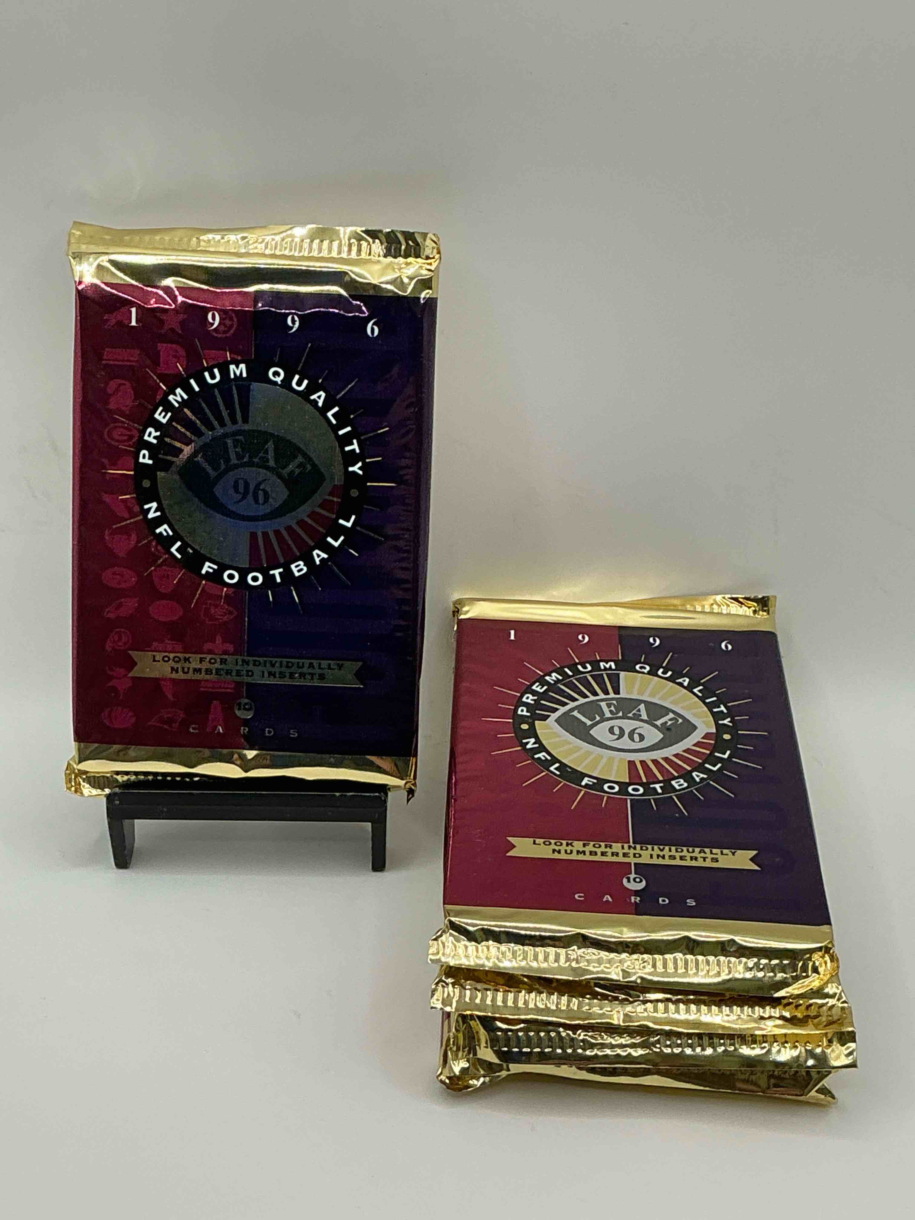 1996 Premium Quality NFL Football Packs! 10 Cards Per Pack! 1996 Leaf Packs, Direct From Original Box! Search For Troy Aikman & More Legends & Rookies! WOW! 