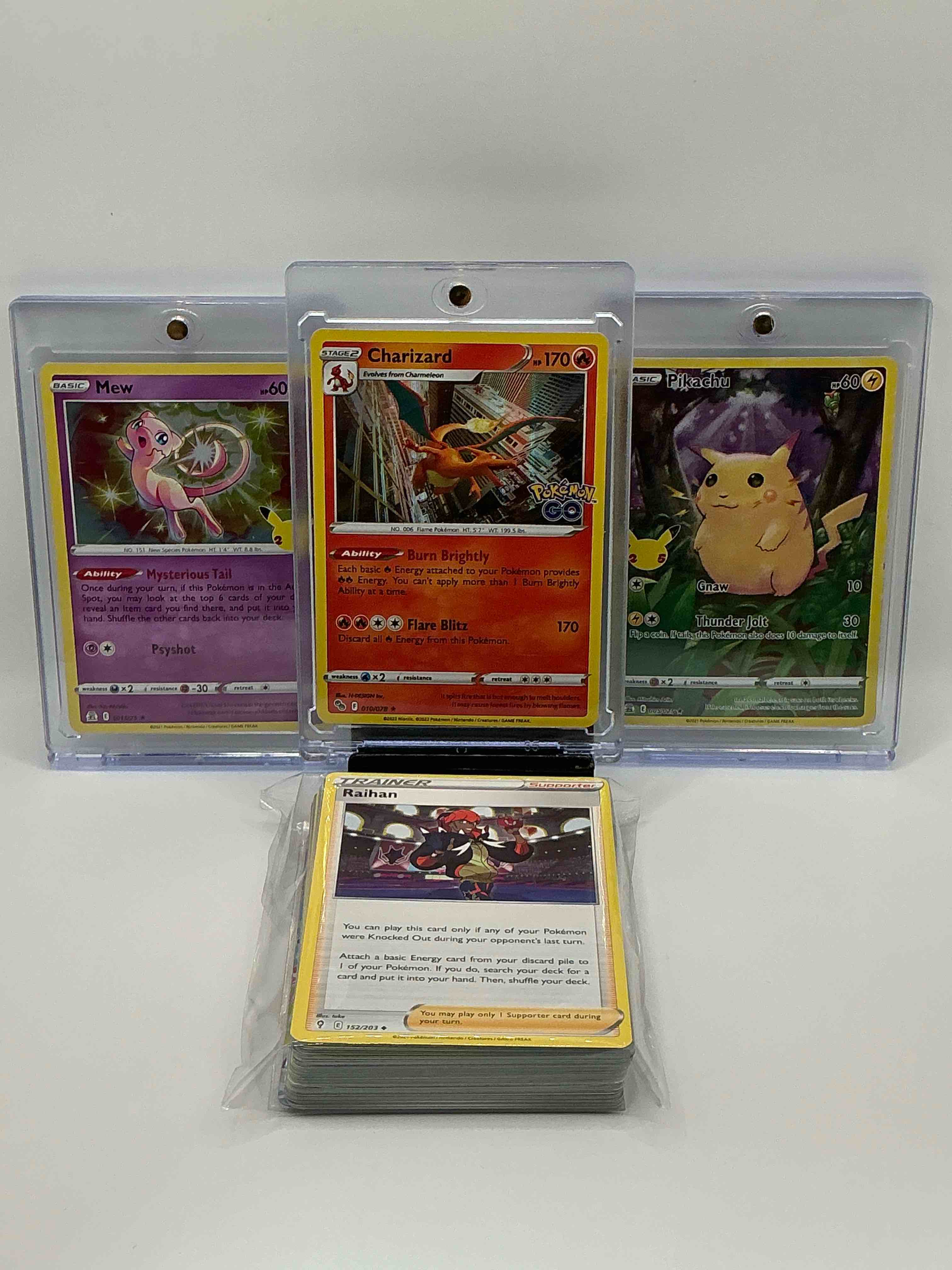 Pokémon Palooza! Orange Flight Holographic Burn Brightly Flare Blitz Charizard, Purple & Yellow Forrest Gnaw Thunder Jolt Pikachu, Purple Explosion Mysterious Tail Psyshot Mew! Along With 50 Other Pokémon Holos, Heroes, Legends & Commons!