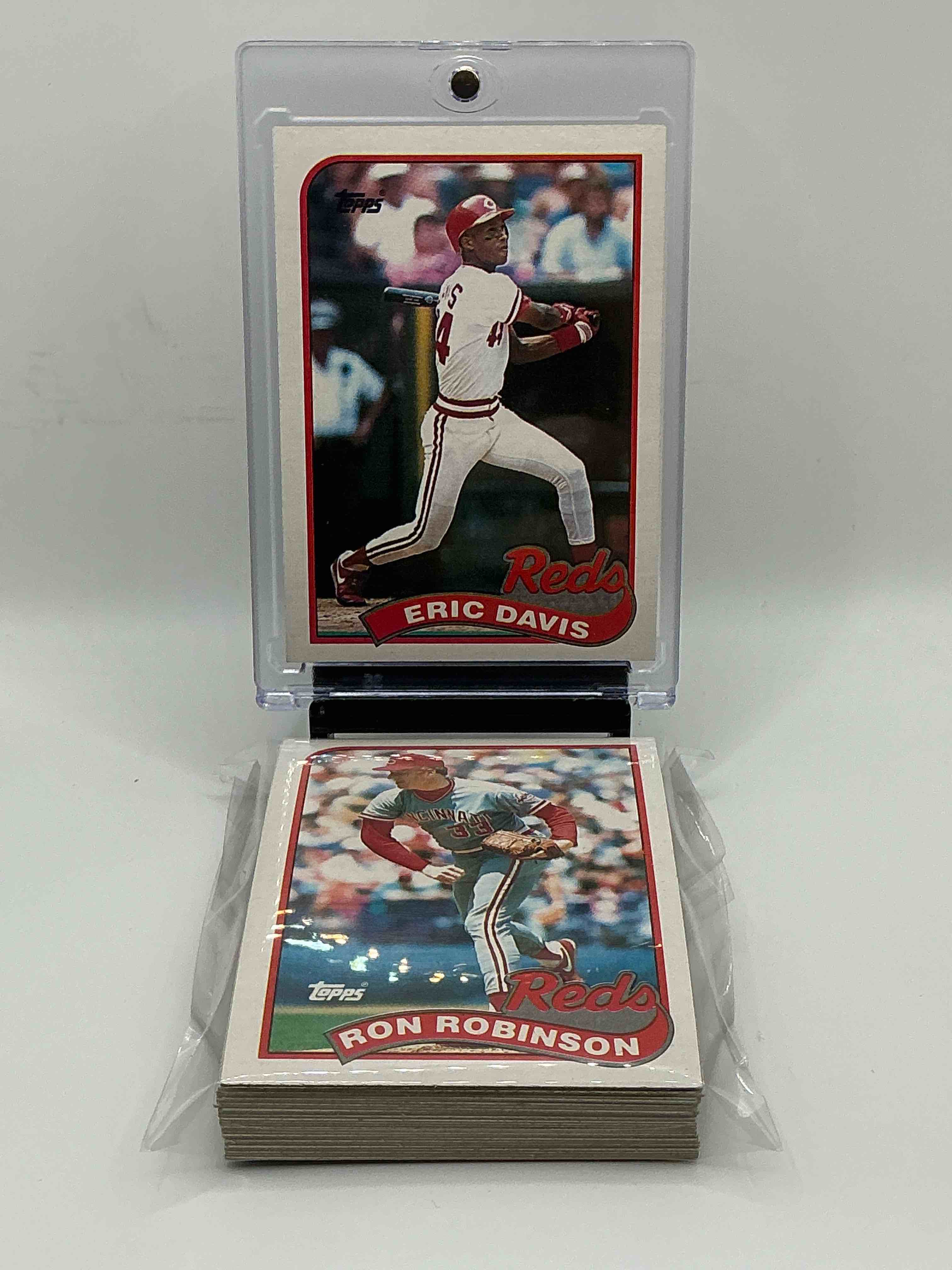 1989 TOPPS Ultra Rare Reds 29 Card Team Set! Legends Inside Including, Barry Larkin, Ron Oester & More! 