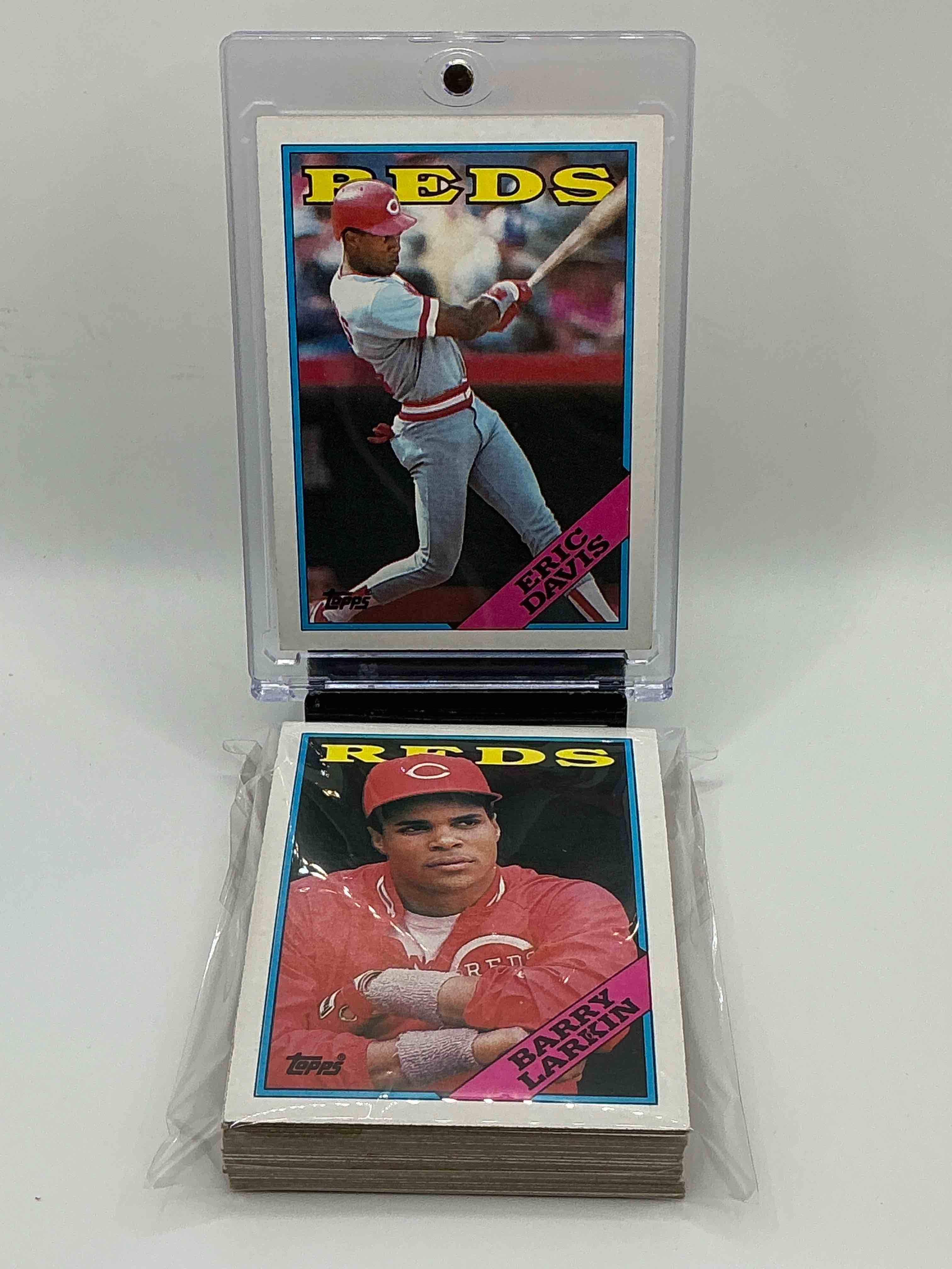 1988 Topps Baseball REDS Complete Set! 30 Card Reds Set, Including Pete Rose Card! Legends Like Pete Rose, Eric Davis, Barry Larkin & So Many More!