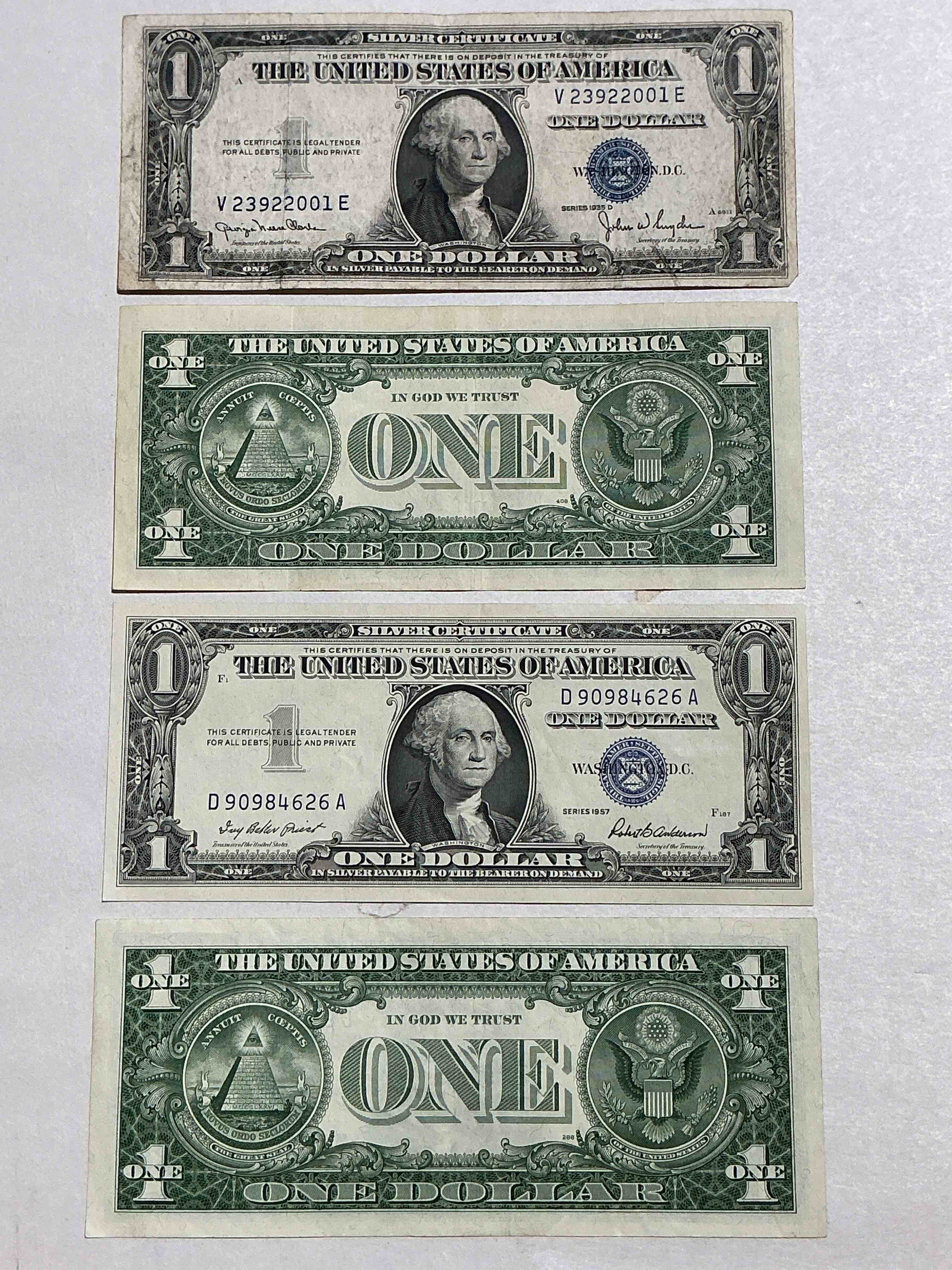 1957 & 1935 Silver Certificates! Did You Know That Prior To 1964 One Dollar U.S. Paper Money Was Actually Redeemable For Silver Dollars?! Wow How Times Have Changed! Silver Certificates Were Produced From 1878 To 1964 & Are Still Considered Legal Tender At Face Value. Here Are Gorgeous, Circulated 1935 & 1957 U.S. One Dollar Silver Certificate, With Highly Collectible "Blue Seal!* Own An Awesome Piece Of History!