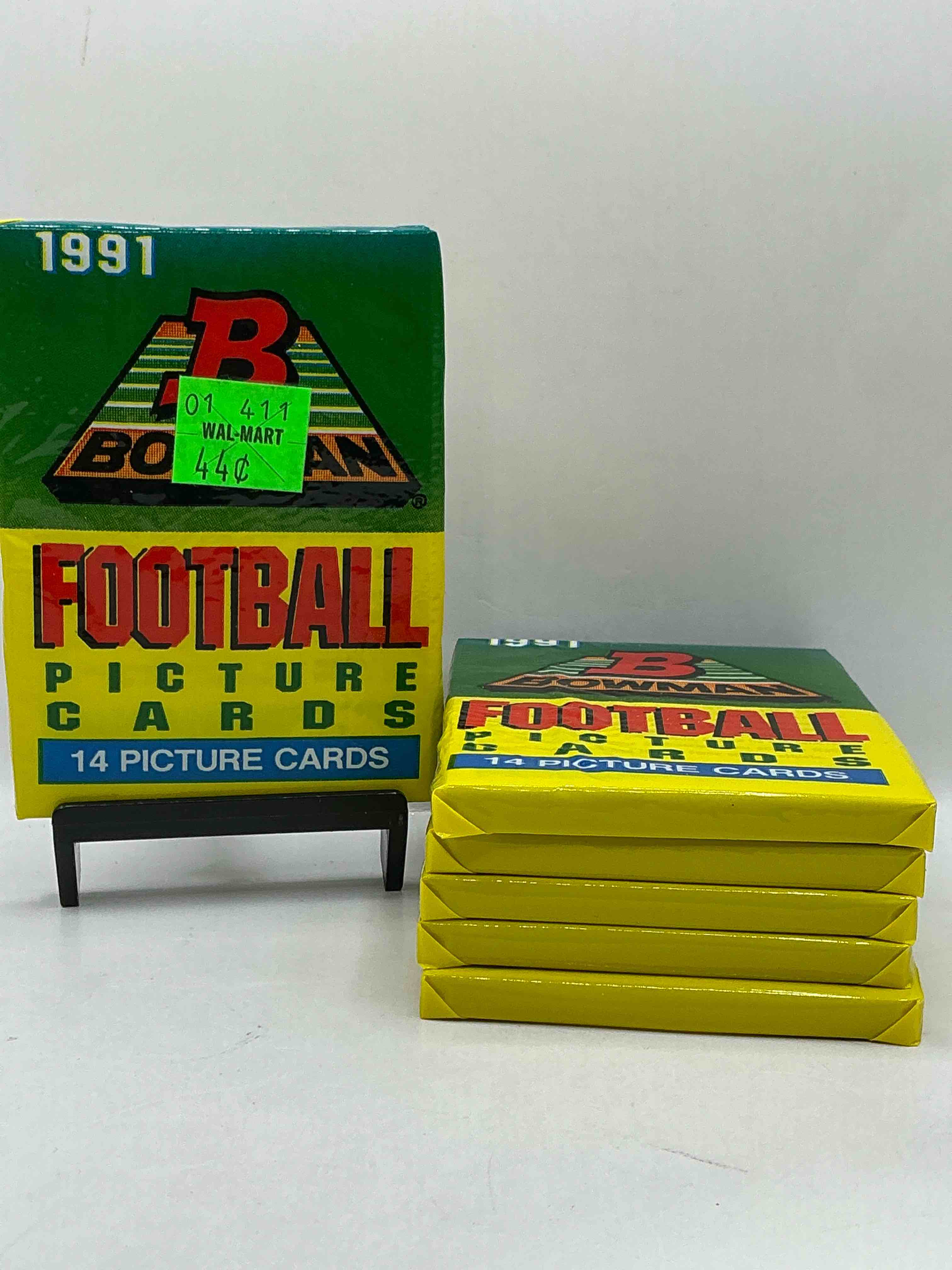 1991 Bowman Football Unopened Sports Card Packs Direct From Original Box! Search For Valuable Emmitt Smith Cards & Other Stars! Super Rare & Could Have Some Awesome Cards Inside! 