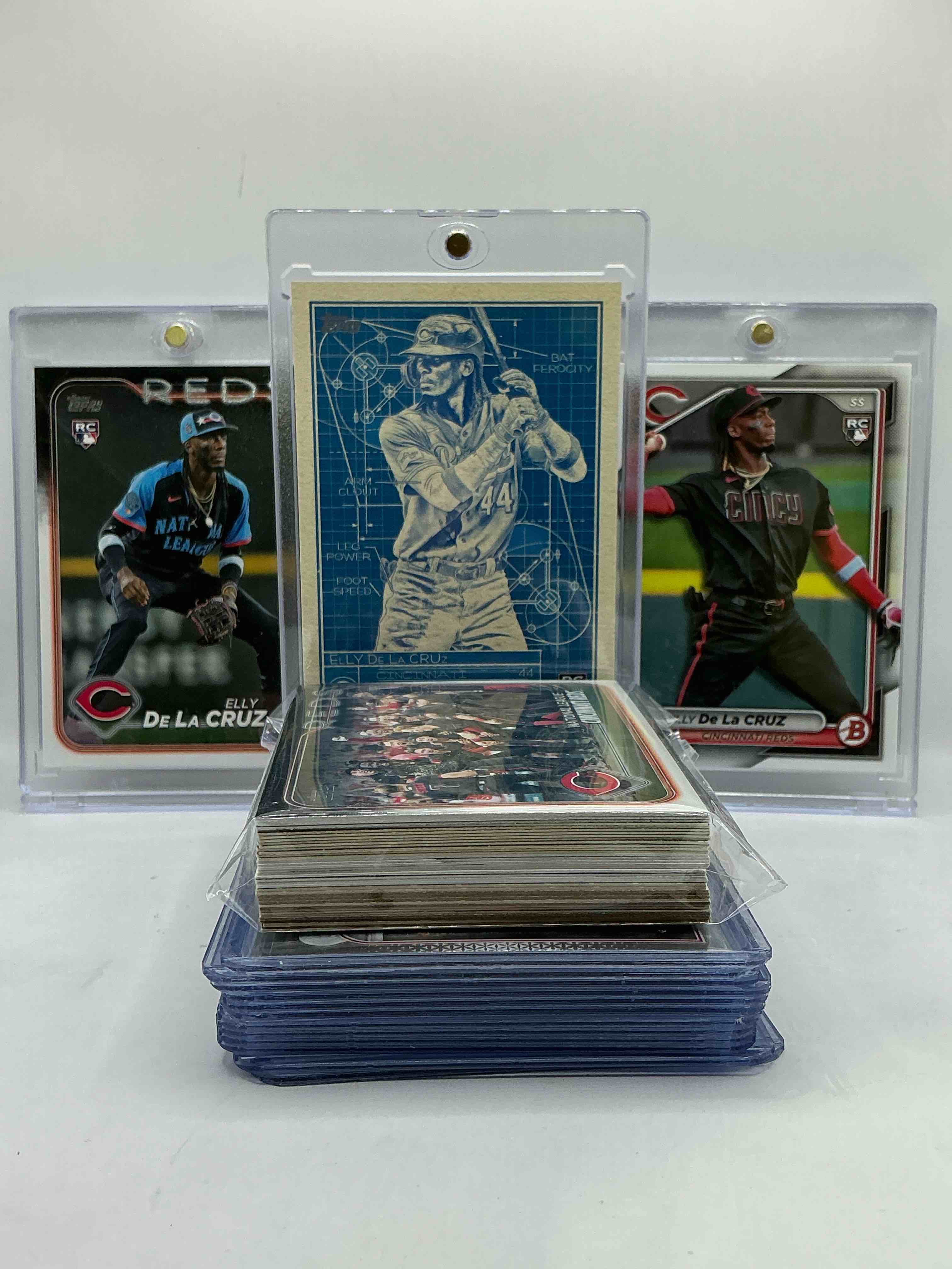 Elly De La Cruz Rookie Trio! Insane Reds Lot! 50 Card Lot Includes Topps Elly De La Cruz Rookies, Vintage & New Commons, Legends, HEROES, Rookies & More! 50 Card Cincy Reds!