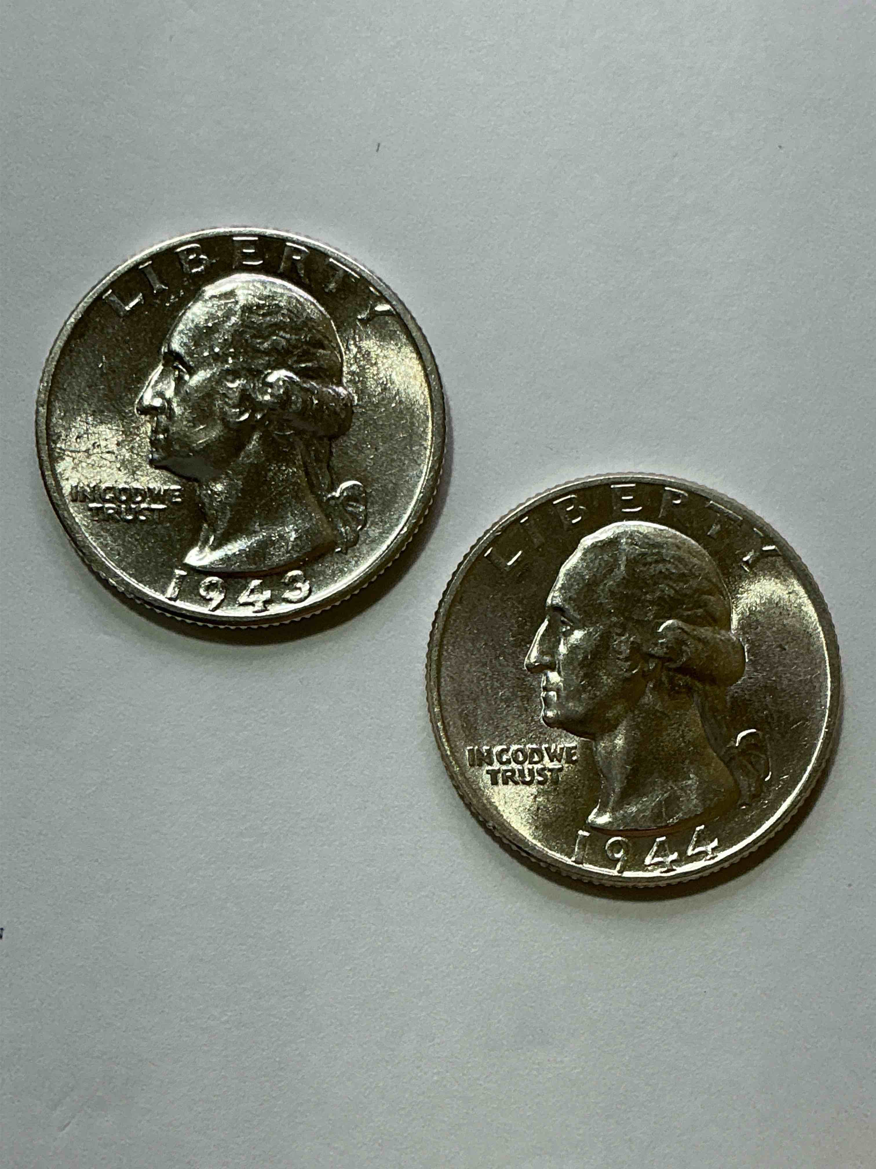 George Washington Brilliant Uncirculated World War II Silver! Pre 1965 U.S. Quarter Dollar Coins Were Actually Silver, Here Are Great Examples Of Awesome, Pristine George Washington Silver Quarters, Stunning & Circulated! Rare Mints! Great For Investing In Precious Metals! These Coins Were Minted At 90% Silver and 10% Copper, Giving Them A Net Weight Of .18084 Ounces Of Pure Silver Per Coin! Very Hard To Find, Stunning! Invest In Fine U.S. Silver!