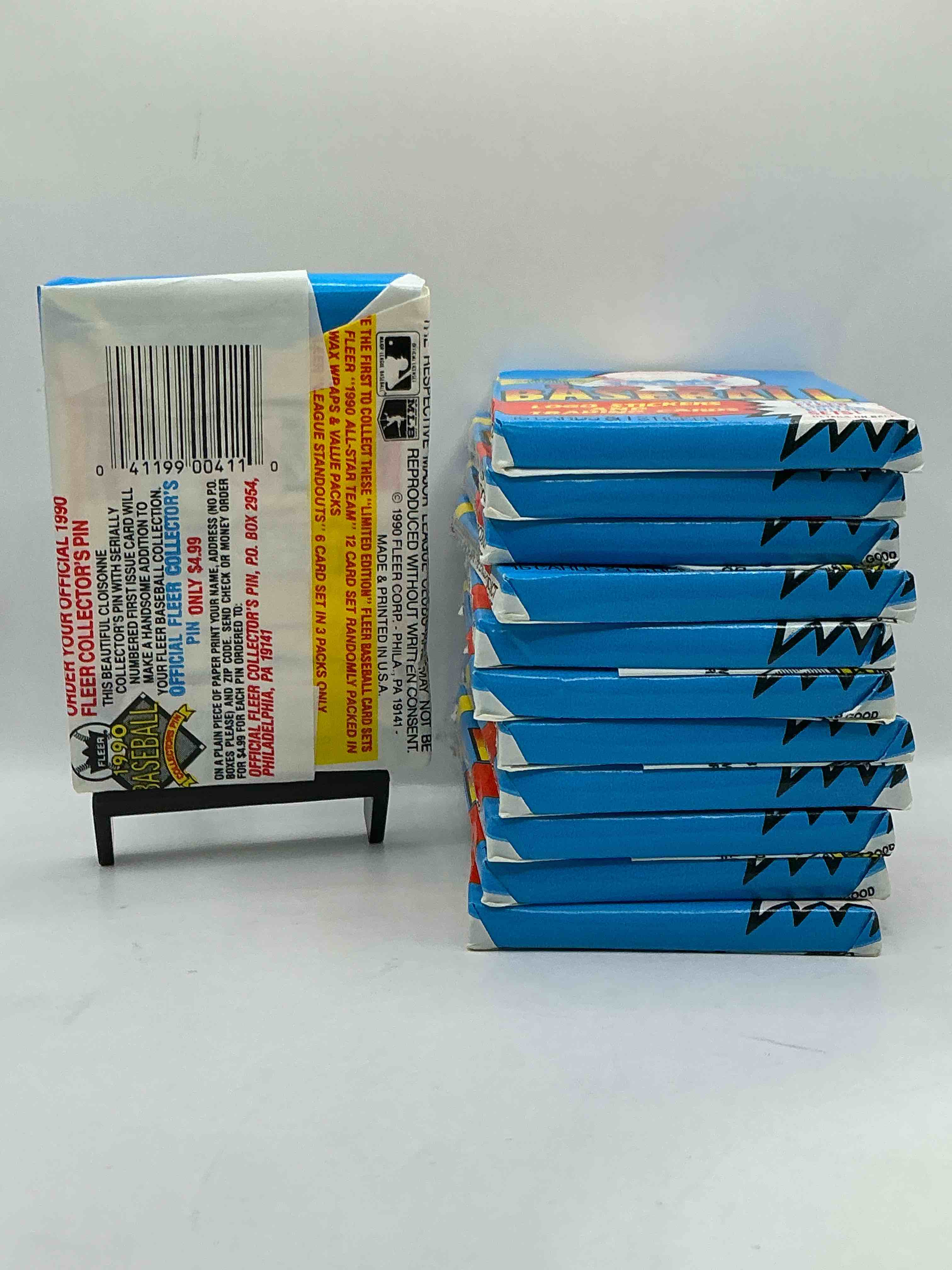 Condition photo showing New/Like New for Vintage Baseball! Awesome 1990 Fleer Baseball Unopened Sports Card Wax Packs!Direct From Original Box! Search For Valuable Collectible Ken Griffey Jr Cards!