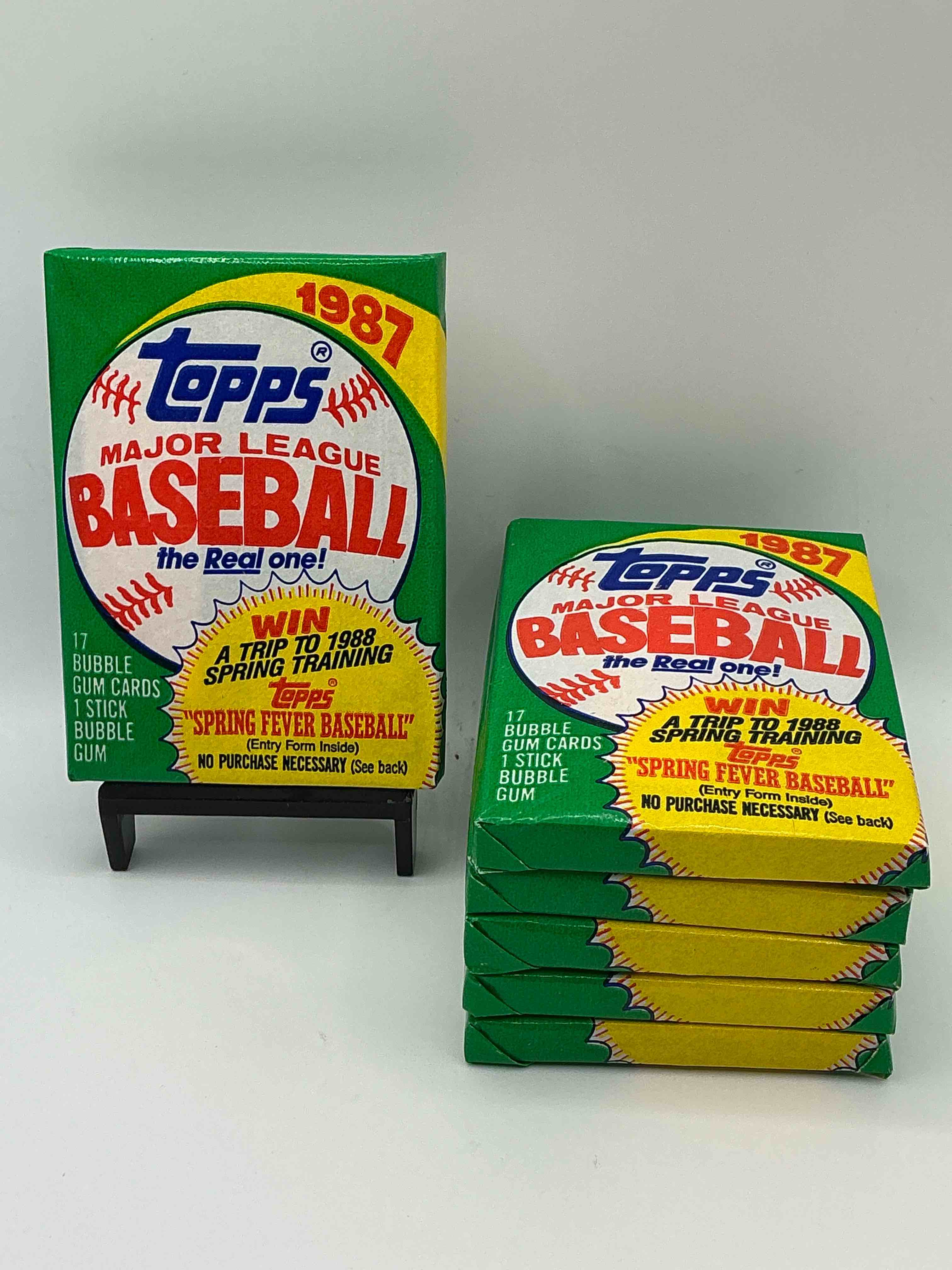 Loaded! 1987 Topps Baseball Unopened Sports Card Collectible Wax Pack, Direct From Original Retail Case! 1987 Topps Baseball Is A Loaded Year With Rookie Cards From Barry Bonds (PSA 10 $300+), Bo Jackson, Jose Canseco & More! Excellent Condition!