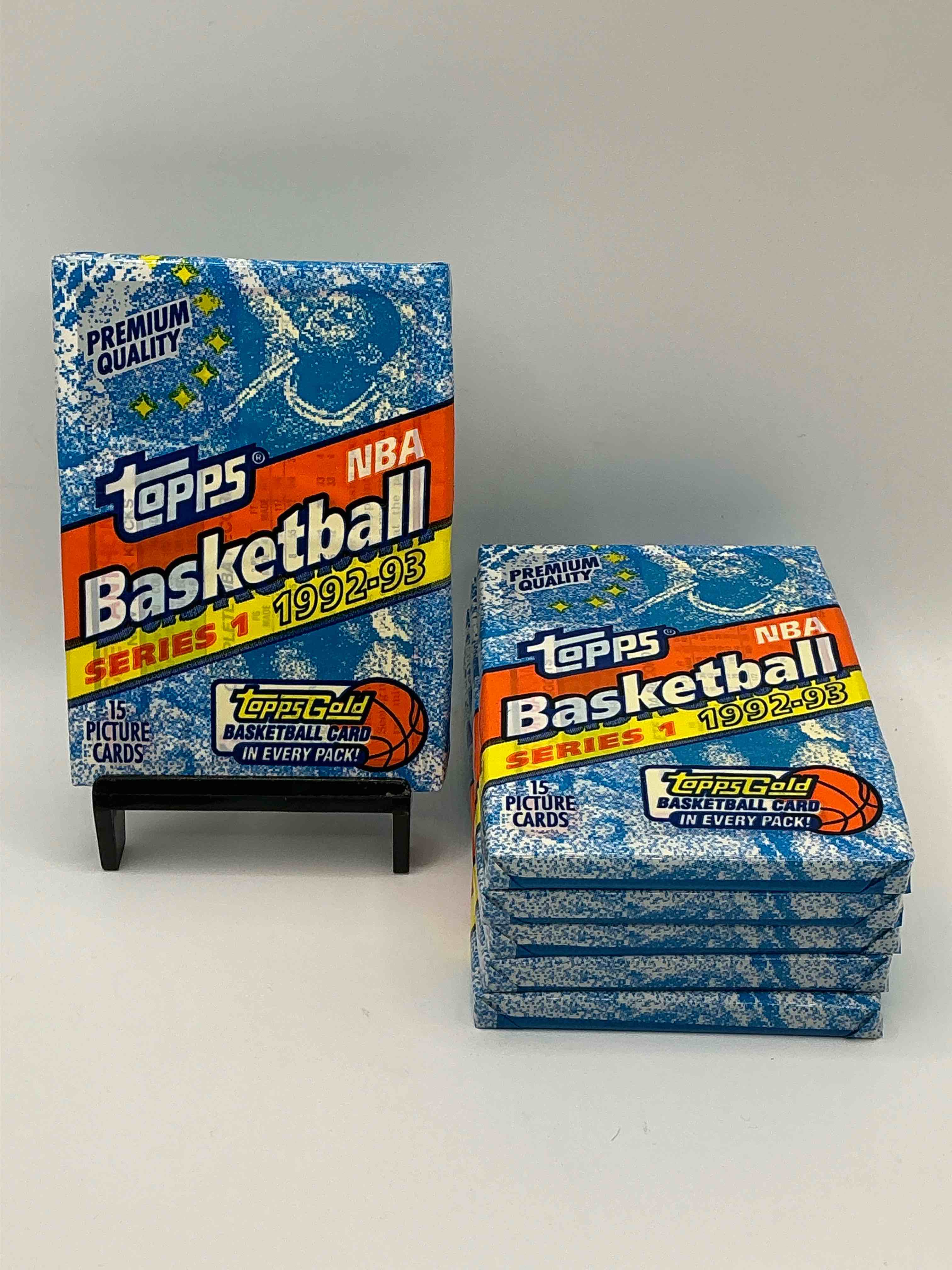 Topps Basketball Gold! Shaq Rookie Year! Possible Michael Jordan! 1992-93 Topps Basketball Packs, Straight From Box! Each Pack Has A Topps Gold Basketball Card, Which Can Be Super Valuable! Search For Shaquille O'Neal Rookie Card, Michael Jordan Cards, Alonzo Mourning Rookie Cards, Jordan 50 Point Club Card & More!Insane Basketball Bonanza!