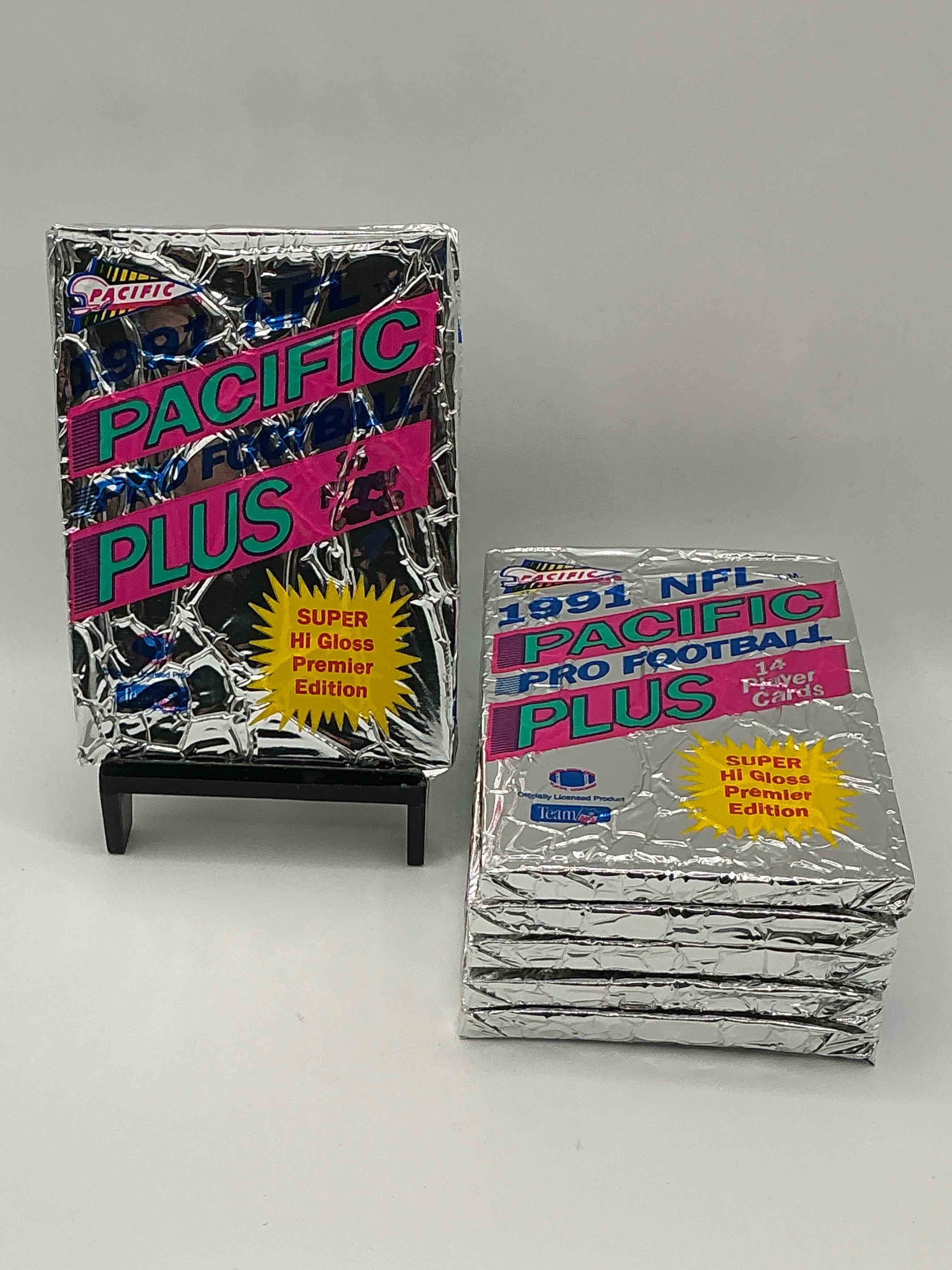1991 pacific football, something you hardly ever see! pacific footbell sealed card pack, direct from original retail case. search for brett favre rookie, barry sanders, jerry rice & so much more! hard to find!