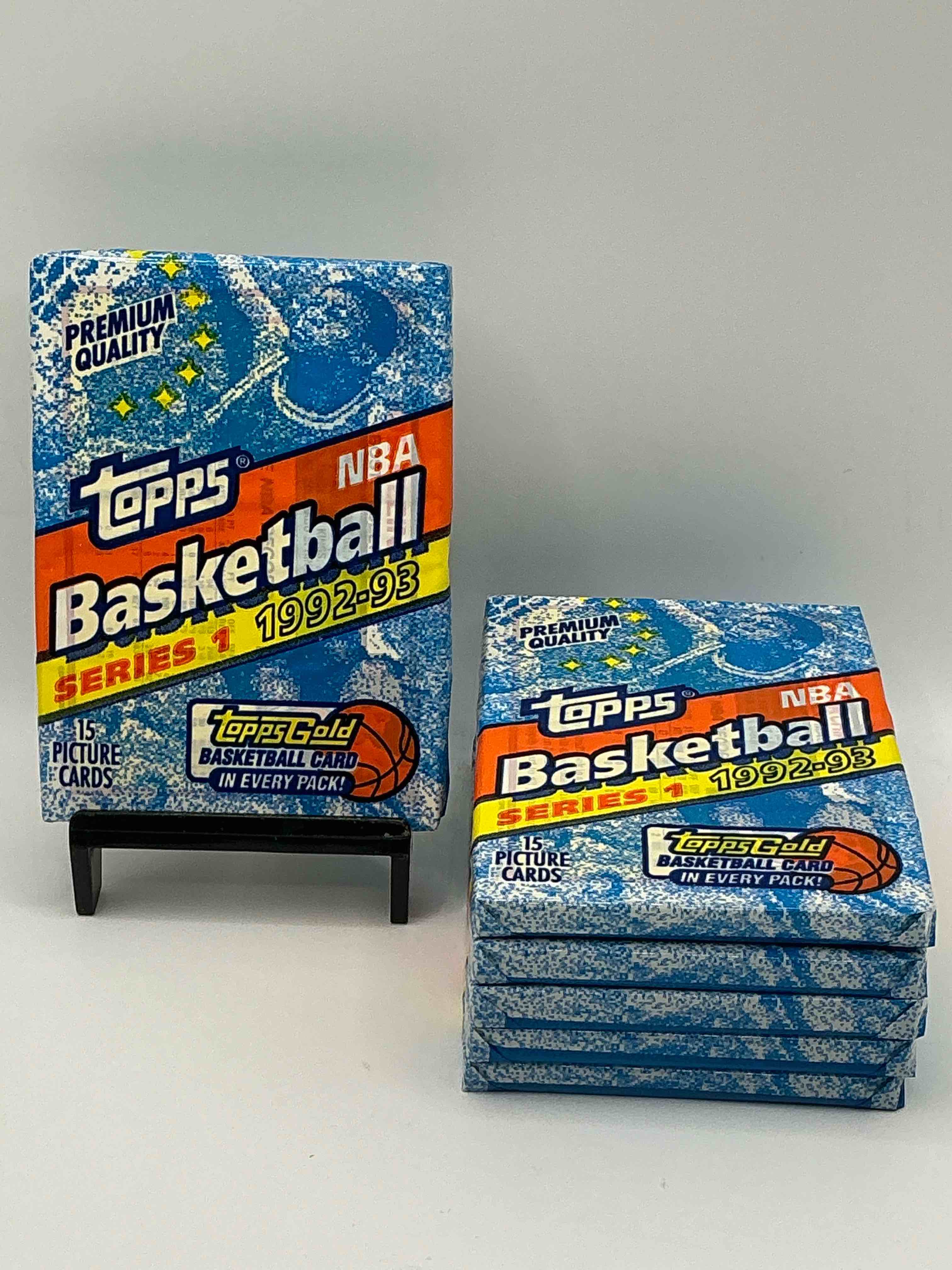 Topps Basketball Gold! Shaq Rookie Year! Possible Michael Jordan! 1992-93 Topps Basketball Packs, Straight From Box! Each Pack Has A Topps Gold Basketball Card, Which Can Be Super Valuable! Search For Shaquille O'Neal Rookie Card, Michael Jordan Cards, Alonzo Mourning Rookie Cards, Jordan 50 Point Club Card & More!Insane Basketball Bonanza!
