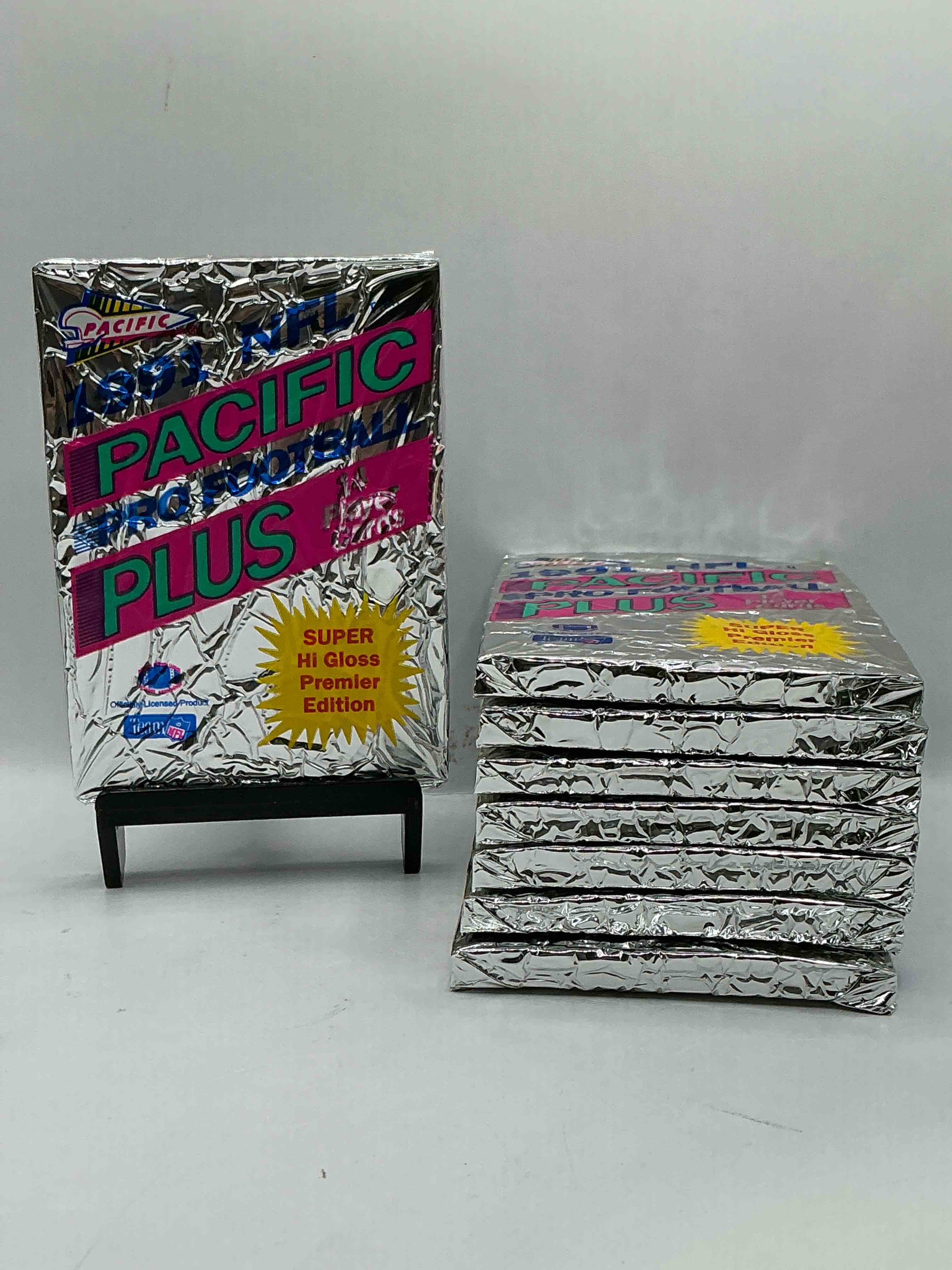1991 pacific football, something you hardly ever see! pacific footbell sealed card pack, direct from original retail case. search for brett favre rookie, barry sanders, jerry rice & so much more! hard to find!