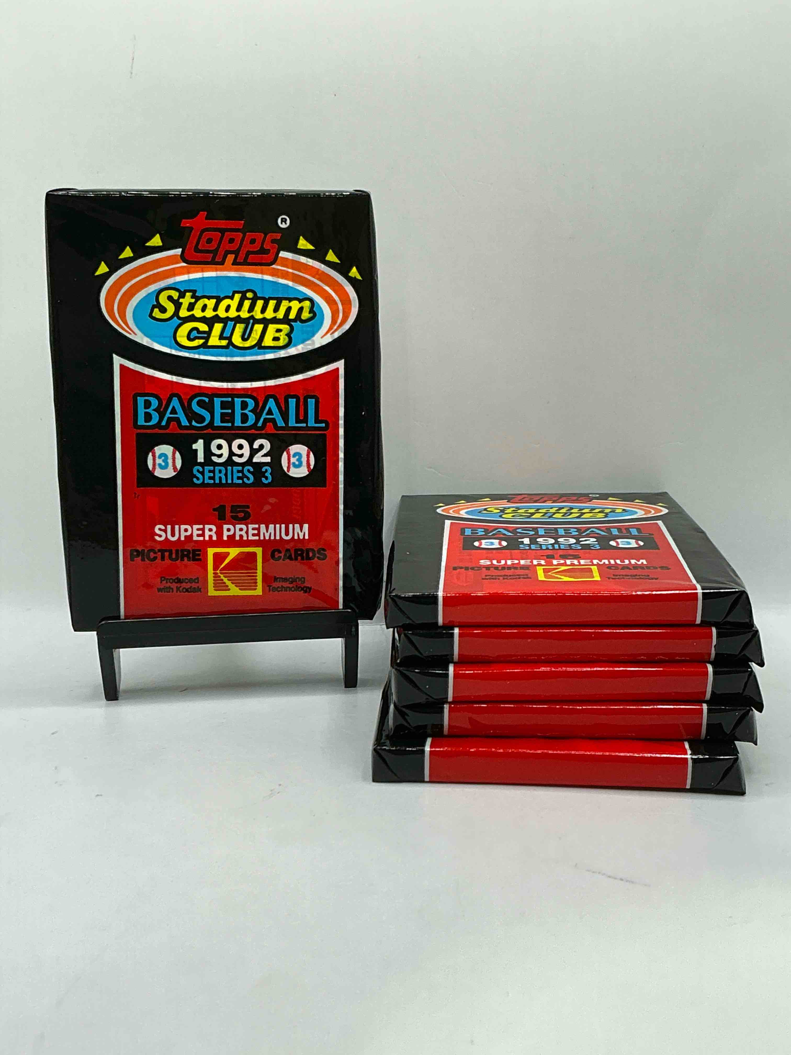 Series Three! Ken Griffey Jr!? Topps Stadium Club 1992 Unopened Packs, Straight From Box. Search For Big Names, Ken Griffey Jr, Nolan Ryan, Rickey Henderson & So Many More! Some Of These Cards Can Be Worth Big $$$
