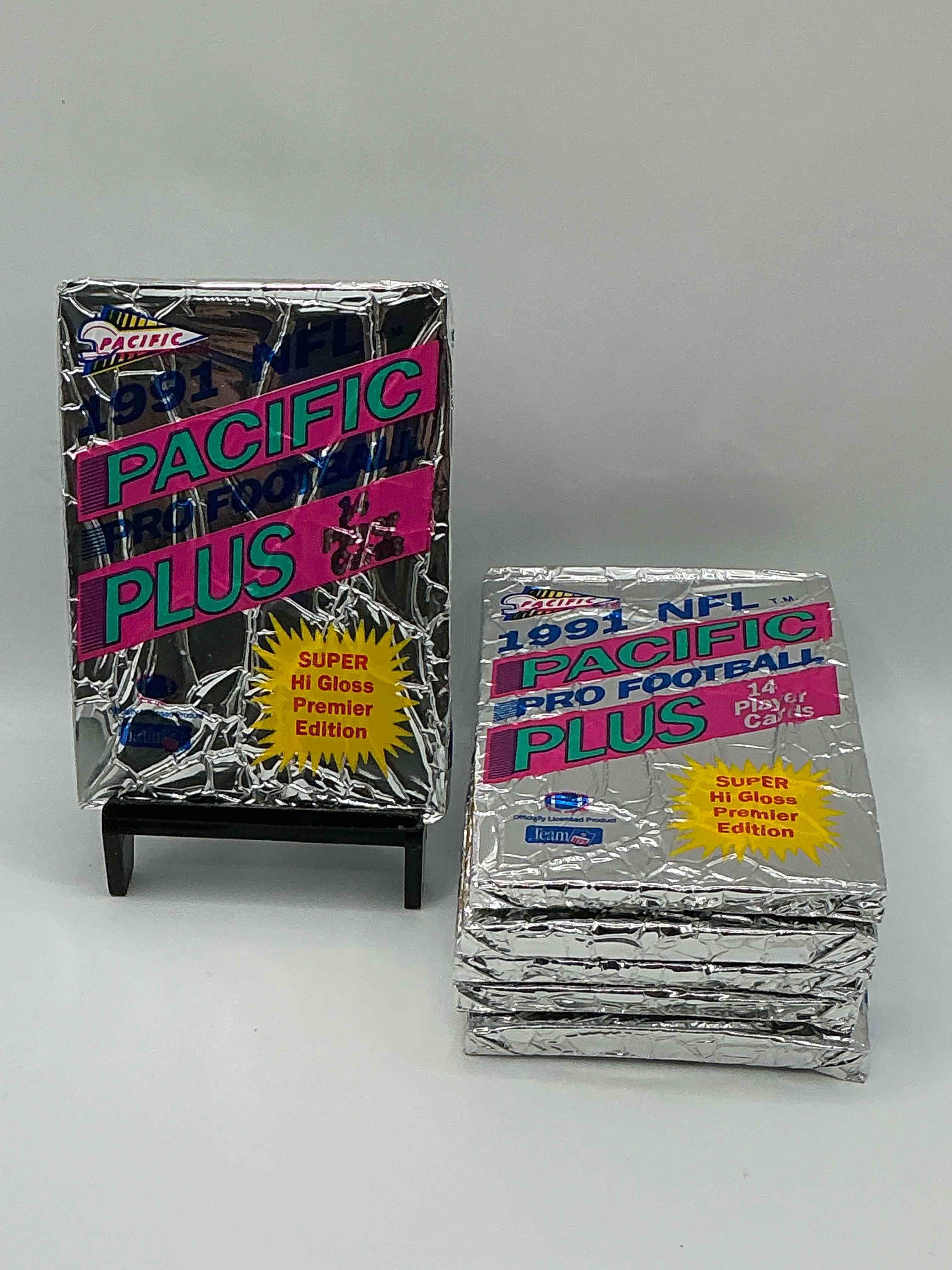 1991 pacific football, something you hardly ever see! pacific footbell sealed card pack, direct from original retail case. search for brett favre rookie, barry sanders, jerry rice & so much more! hard to find!