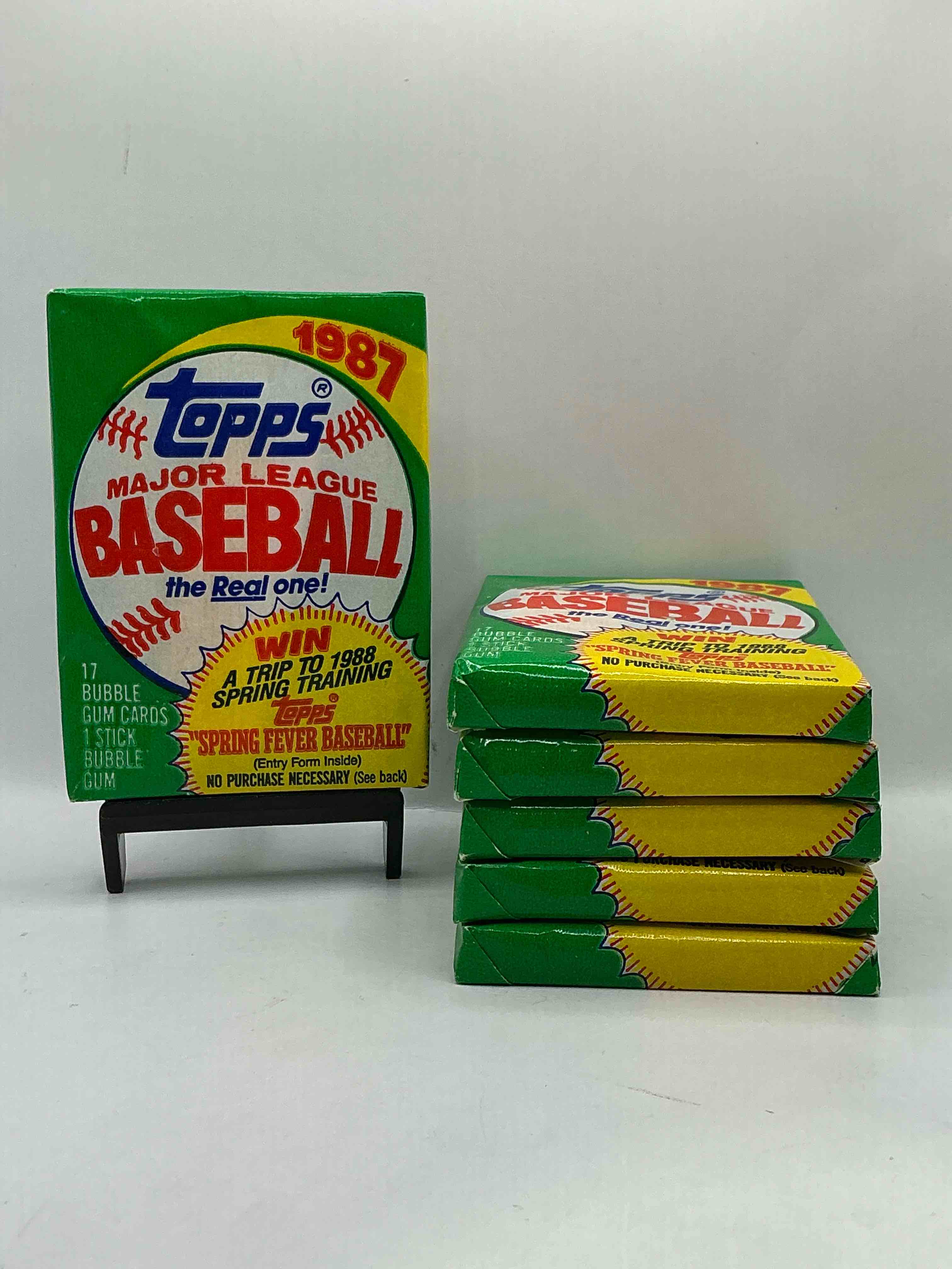 Loaded! 1987 Topps Baseball Unopened Sports Card Collectible Wax Pack, Direct From Original Retail Case! 1987 Topps Baseball Is A Loaded Year With Rookie Cards From Barry Bonds (PSA 10 $300+), Bo Jackson, Jose Canseco & More! Excellent Condition!