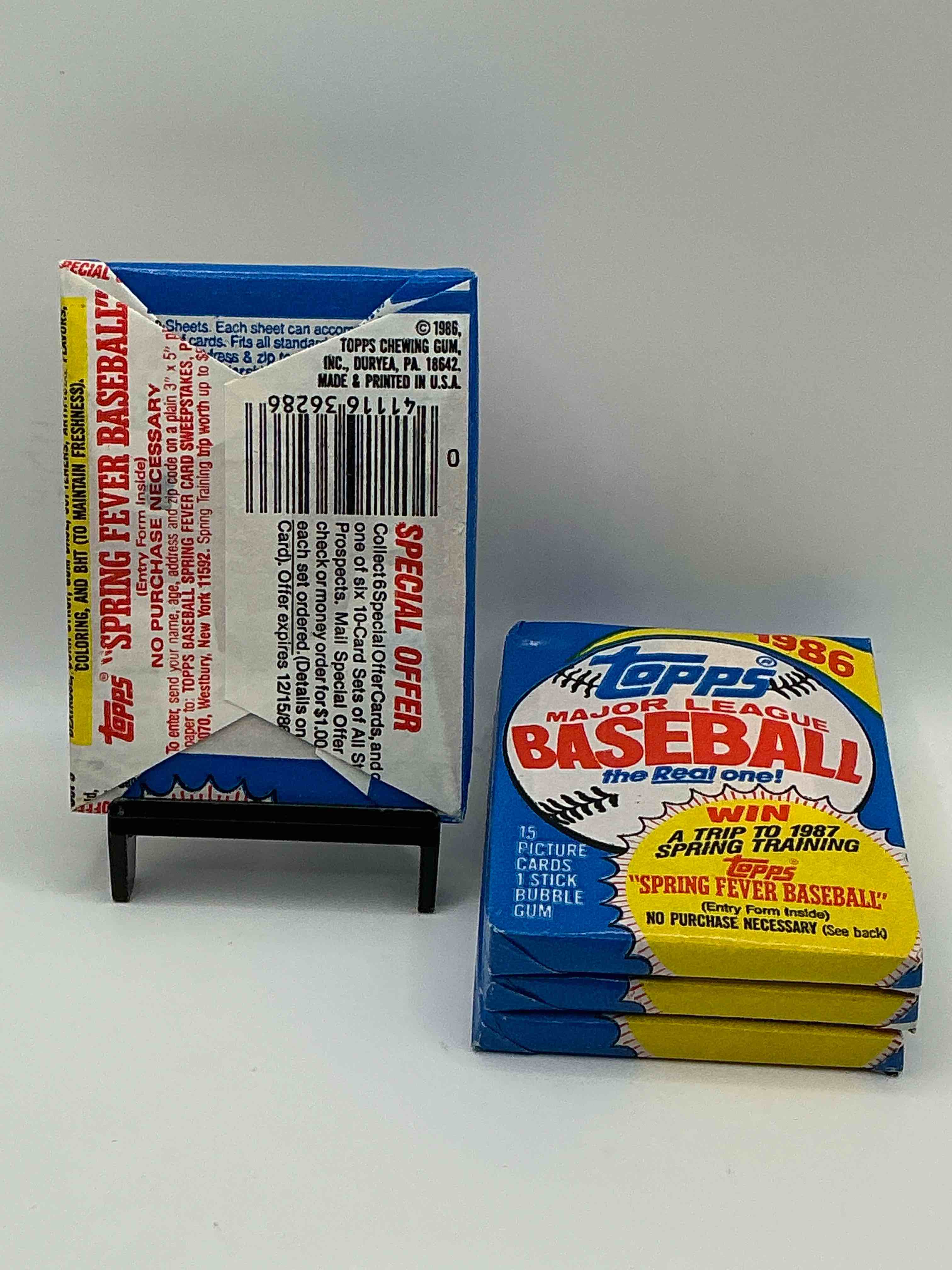 Condition photo showing New/Like New for Wow! Super Rare! 1986 Topps Baseball Unopened Wax Pack, Direct From Original Retail Case! Impossible To Find! Search For Jose Canseco's Earliest Rookie #649 (PSA 10 $325 Value), Nolan Ryan #310 (PSA 10 $175 Value), Don Mattingly #109 (PSA 10 $175 Value), Cecil Fielder Rookie & Way Too Many Valuable Cards To List Incredibly Hard To Get, Excellent Condition!
