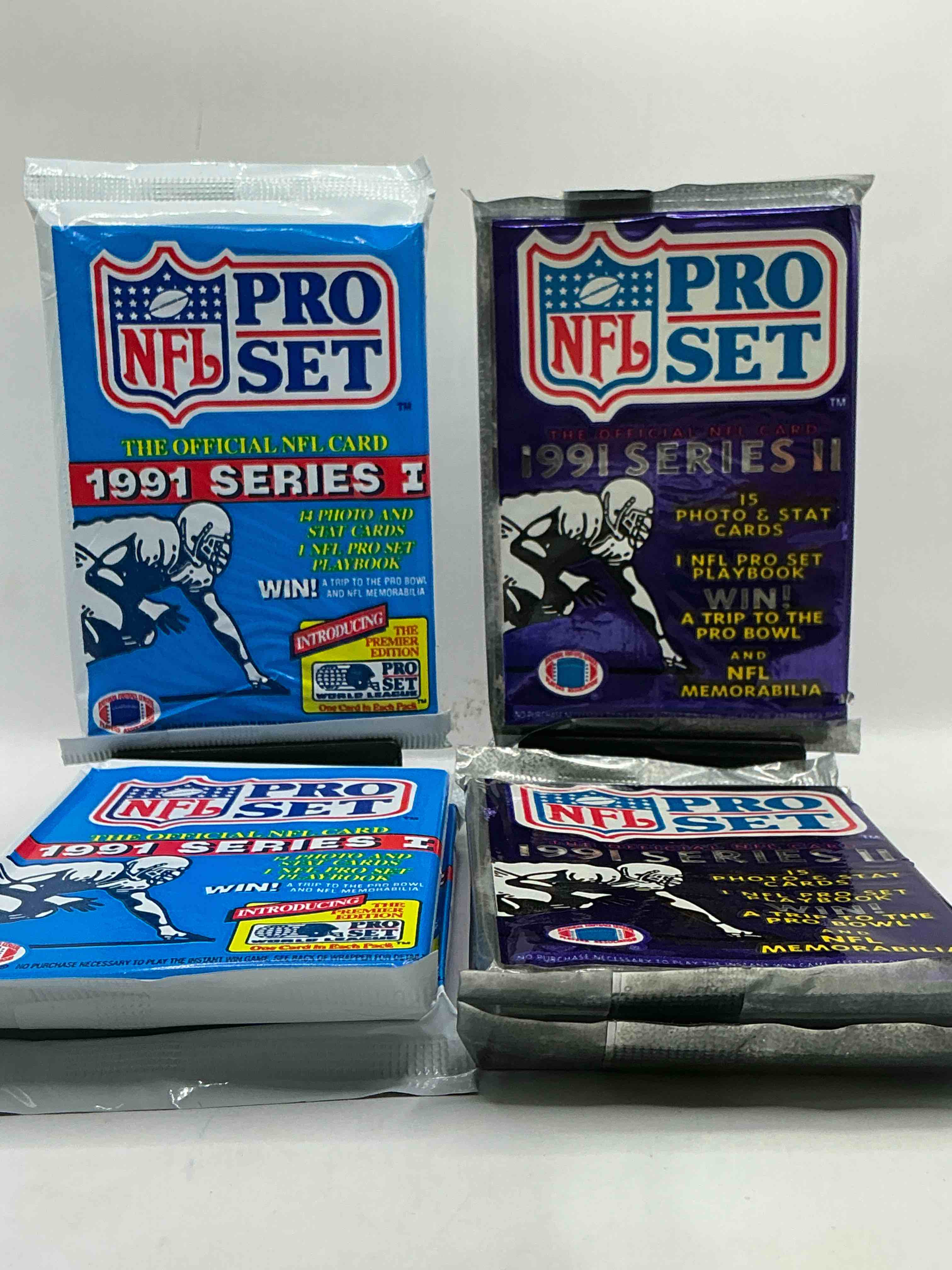 Wow! 1991 Pro Set Football Sealed Card Packs Series I & II, Direct From Original Retail Case!Highly Sought After By Collectors As This Year Is Loaded With High Profile Cards!Search For Cards From Barry Sanders, Deion Sanders, Troy Aikman, Michael Irvin & Much More! Getting Hard To Find!